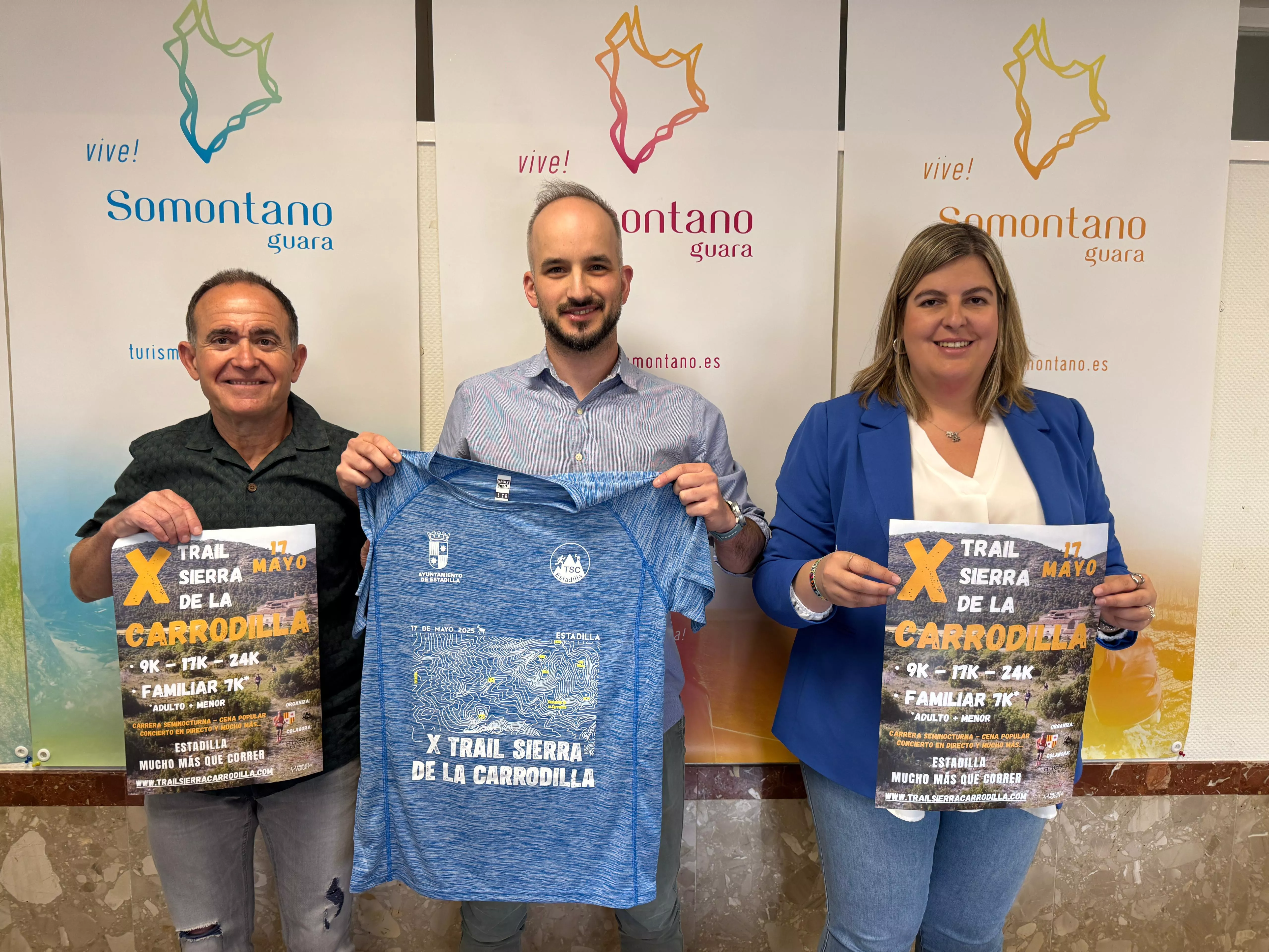 Alejandro Castarlenas, Julio Salinas y Pilar Lleyda en la presentación de la prueba.