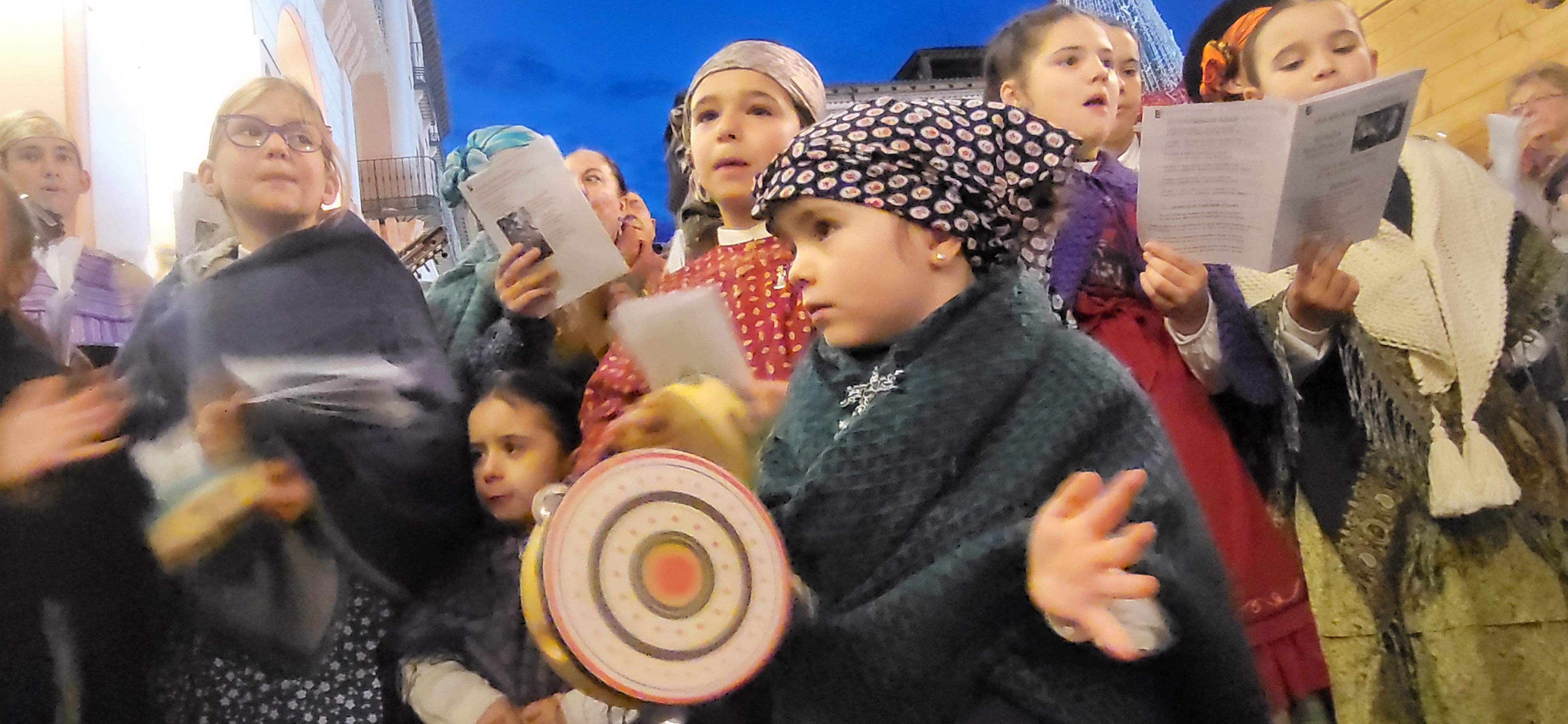 Imágenes de la Ronda Aguinaldo de Huesca. Foto Myriam Martínez 
