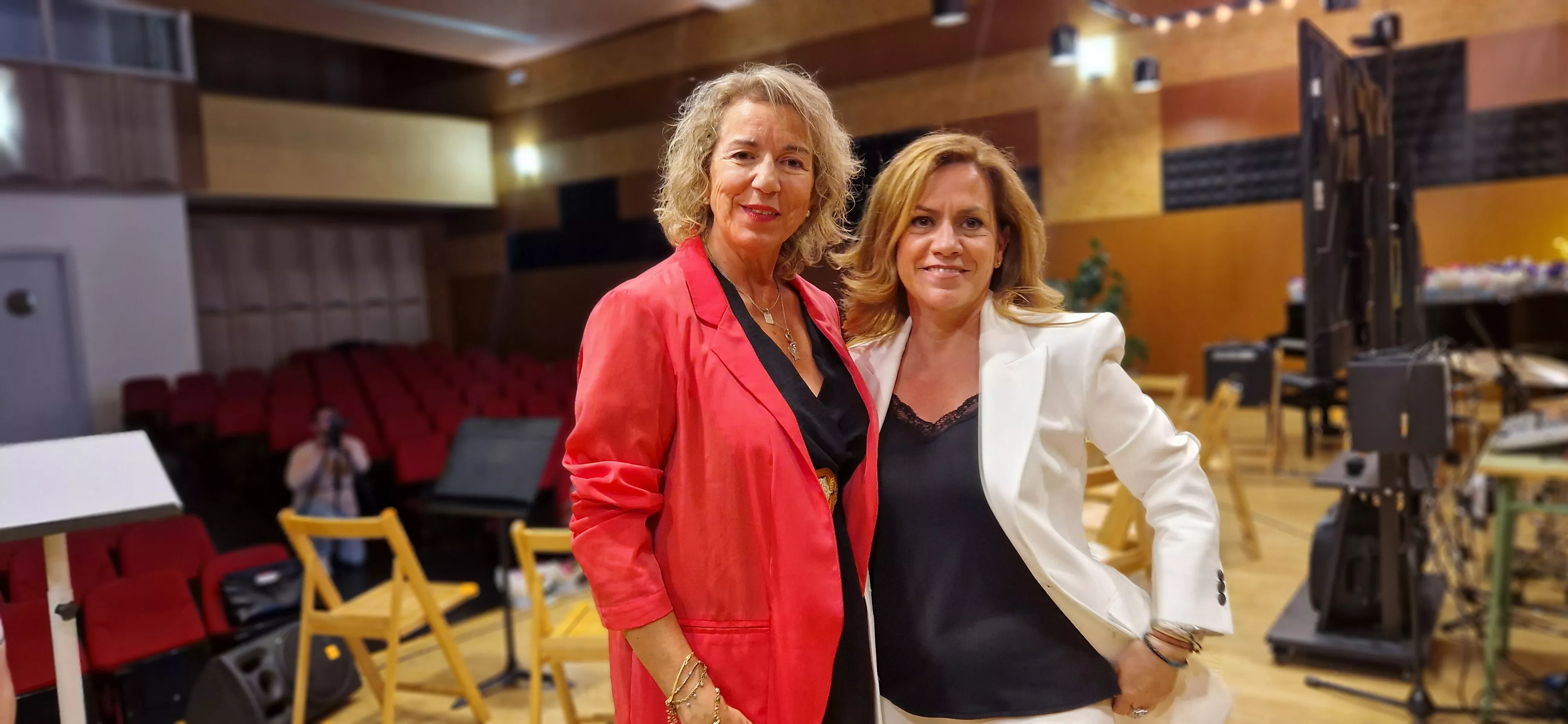 María José del Fueyo y Mónica Martínez. Foto Myriam Martínez