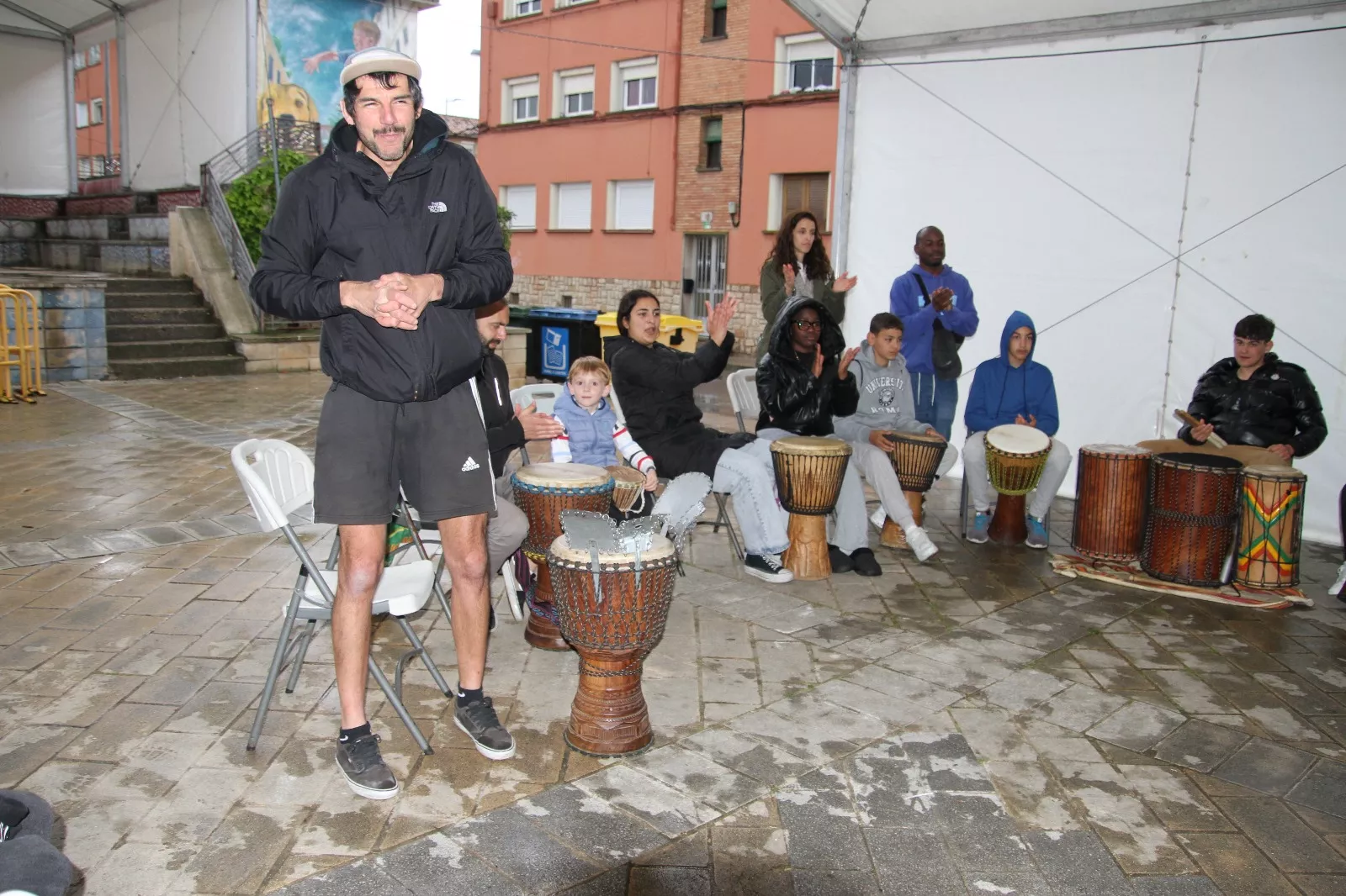 Sonidos africanos en Barriofest 2025. Foto Carlos Neofato