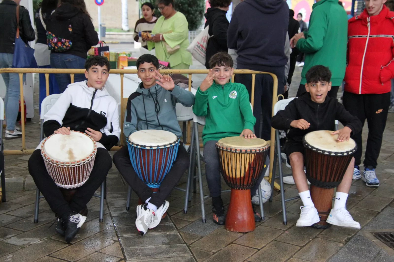 Sonidos africanos en Barriofest 2025. Foto Carlos Neofato