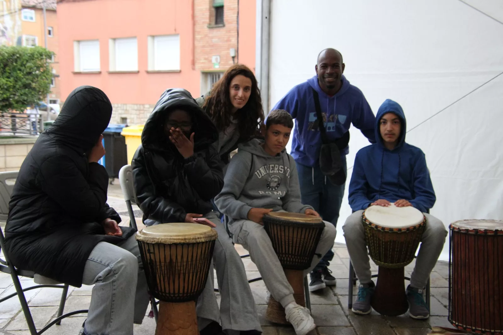 Sonidos africanos en Barriofest 2025. Foto Carlos Neofato