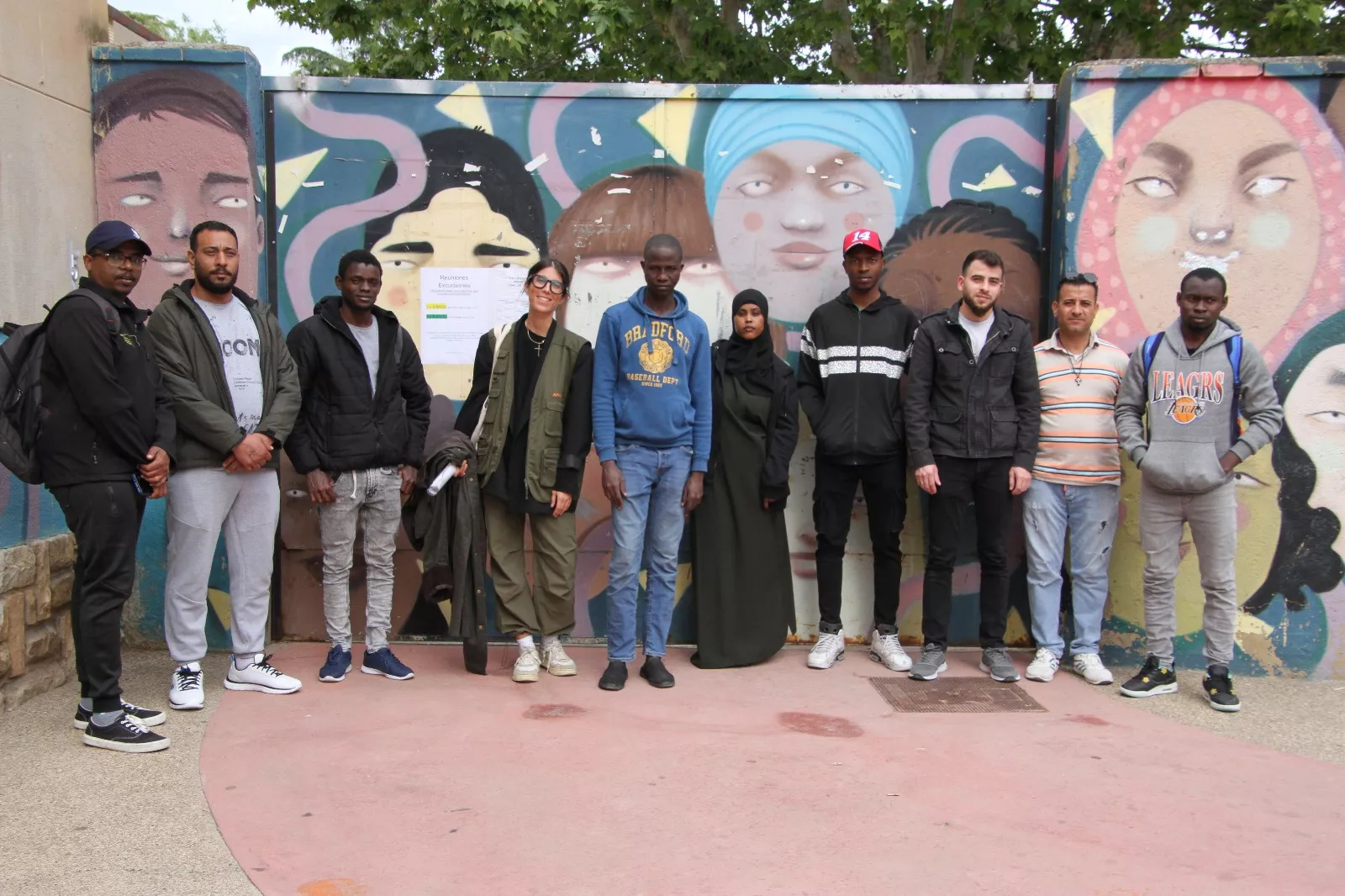 Visita a los murales del Barrio del Perpetuo Socorro en Barriofest 2025. Foto Carlos Neofato
