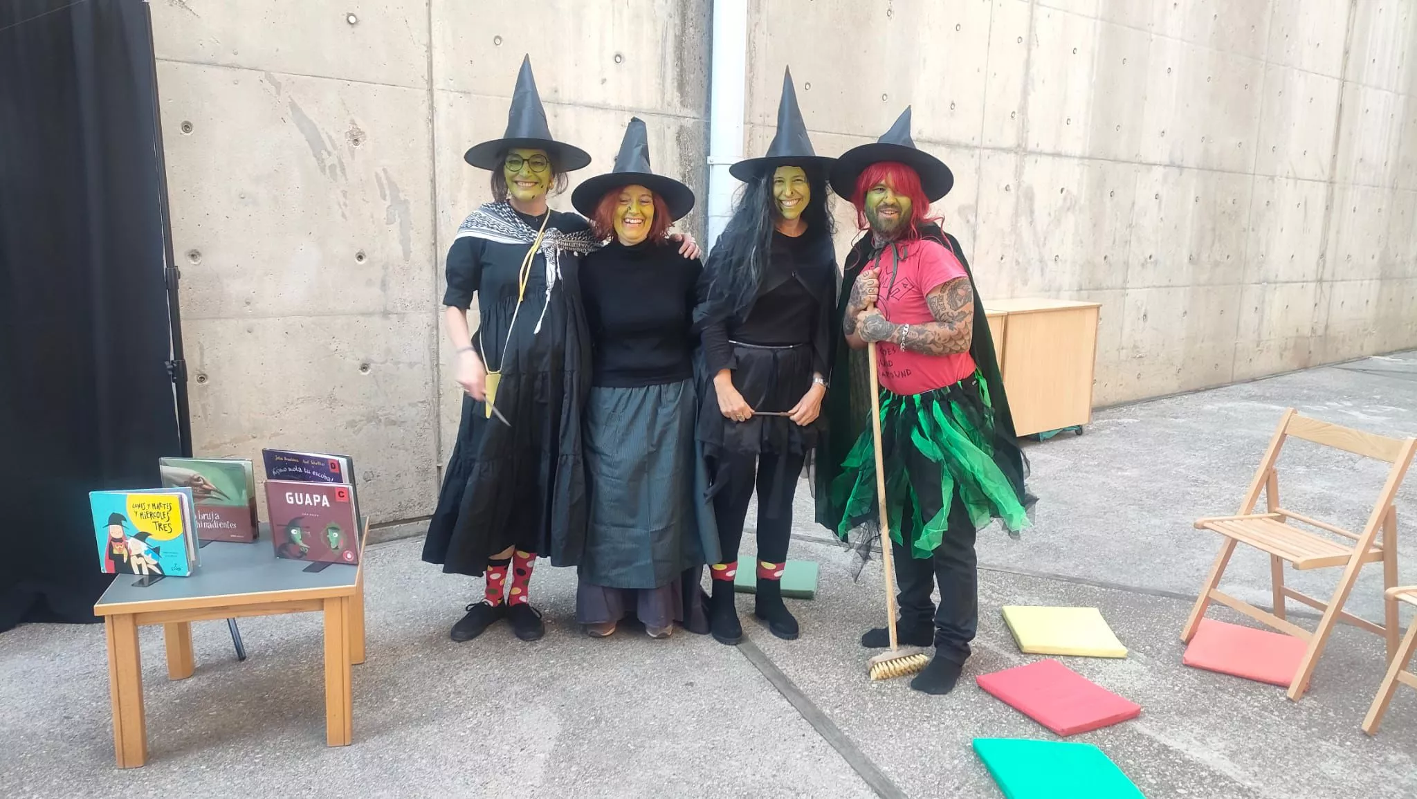 Actividad infantil en la biblioteca Ramón j. Sender.
