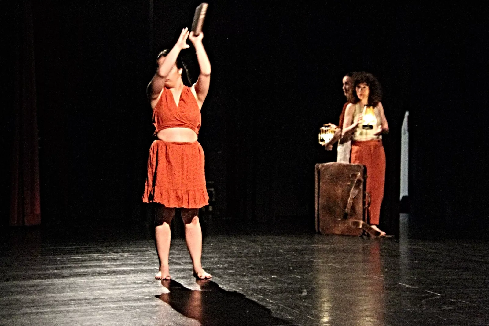 Danza contemporánea en Diversario 2025 con Dan Zass. Foto Carlos Neofato