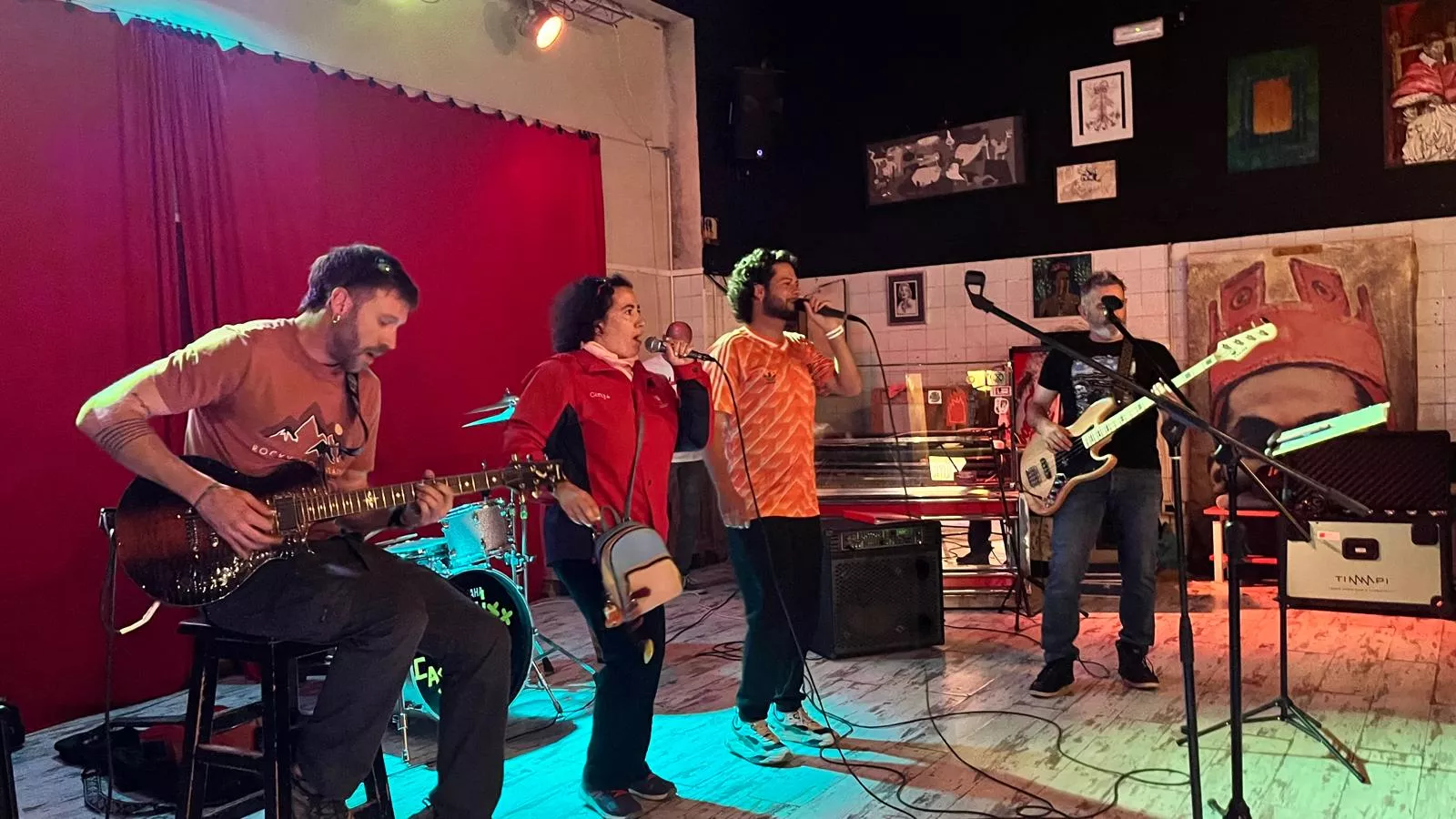 Jam session de Diversario celebrada en La Catalítica Jam session de Diversario celebrada en La Catalítica