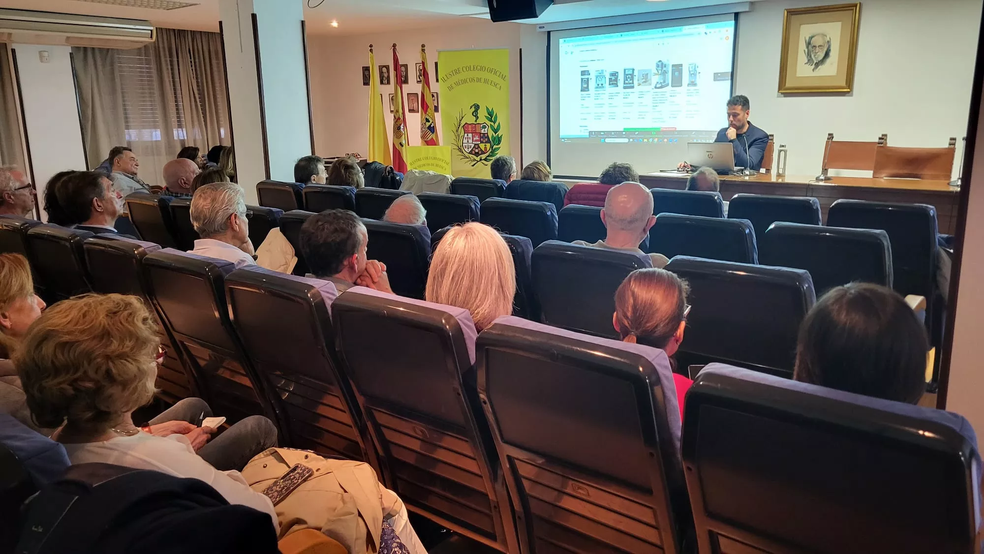 Conferencia de Javier Fernández sobre la IA aplicada a la salud