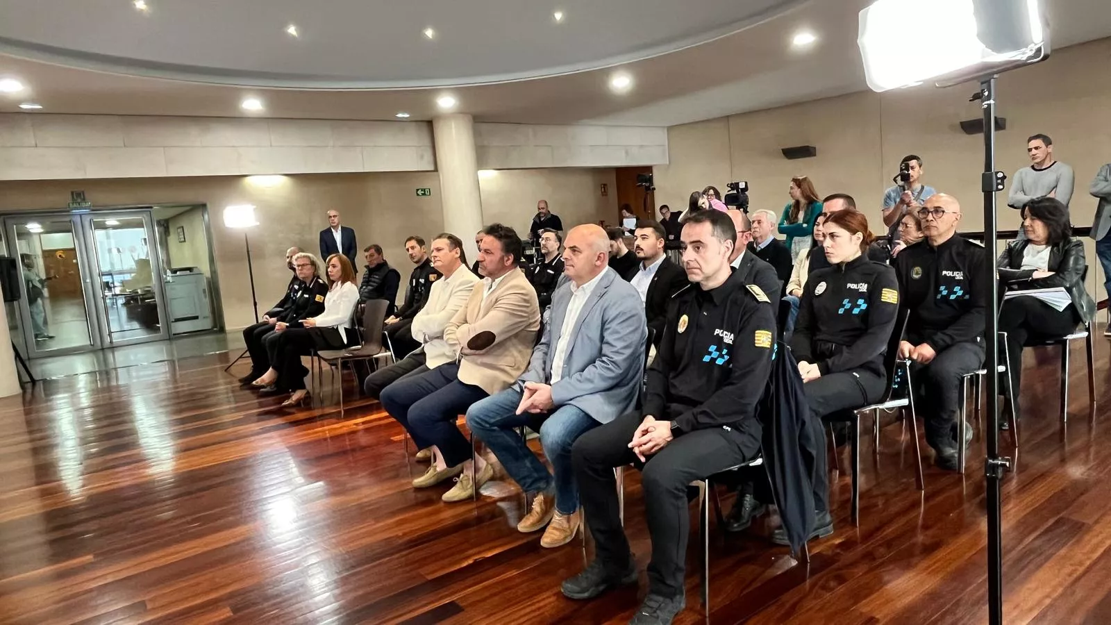 Firma en la DPH del convenio de colaboración de Policías Locales. Foto Mercedes Manterola