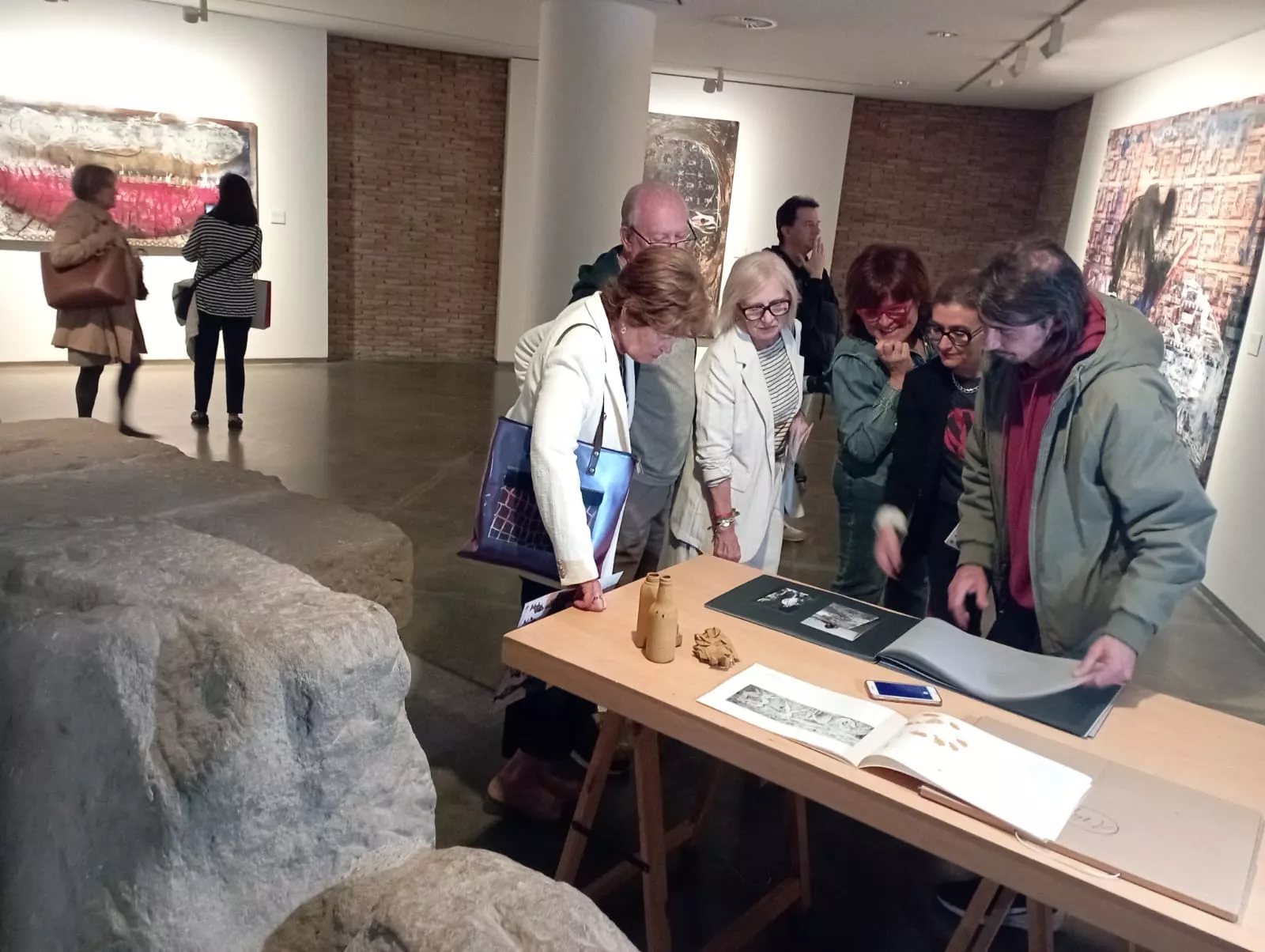 Inauguración de la exposición "Viaje de ida y vuelta" de Carrera Blecua. Foto María José Santolaria