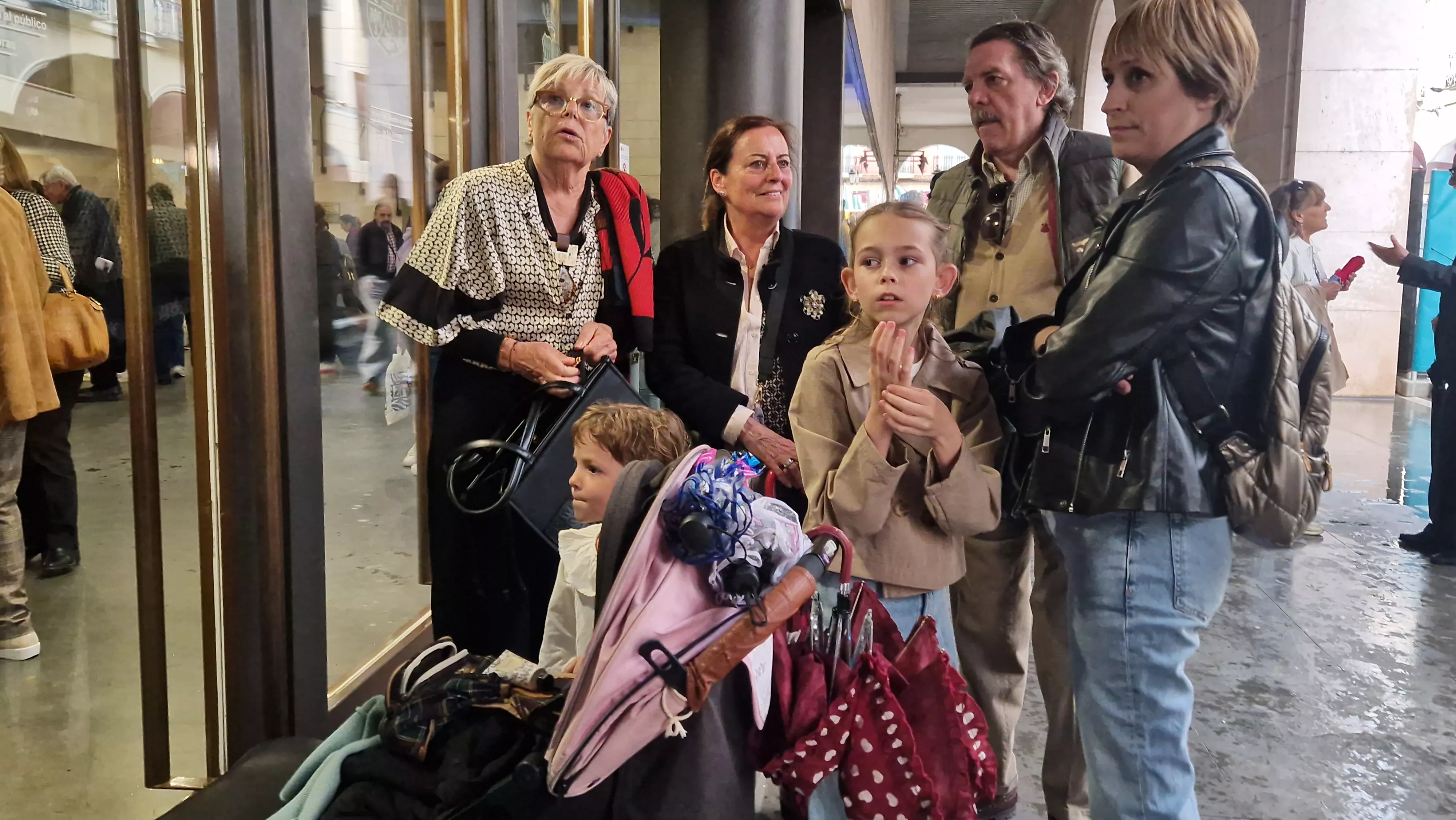 Inauguración de la exposición "Viaje de ida y vuelta" de Carrera Blecua. Foto Myriam Martínez