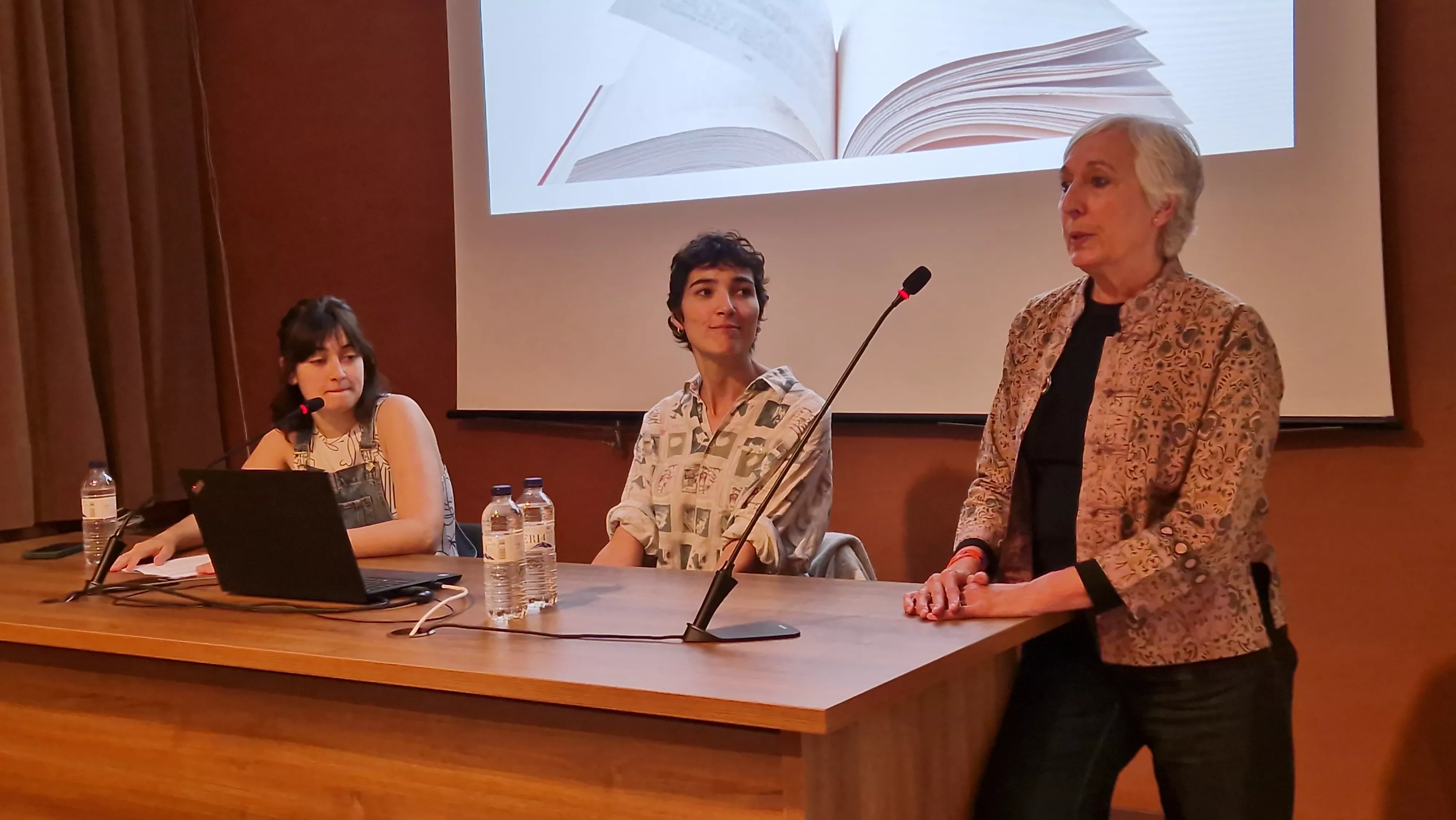 Laura Torrijos Bescós, Isabel Peña y Teresa Domingo. Foto Myriam Martínez