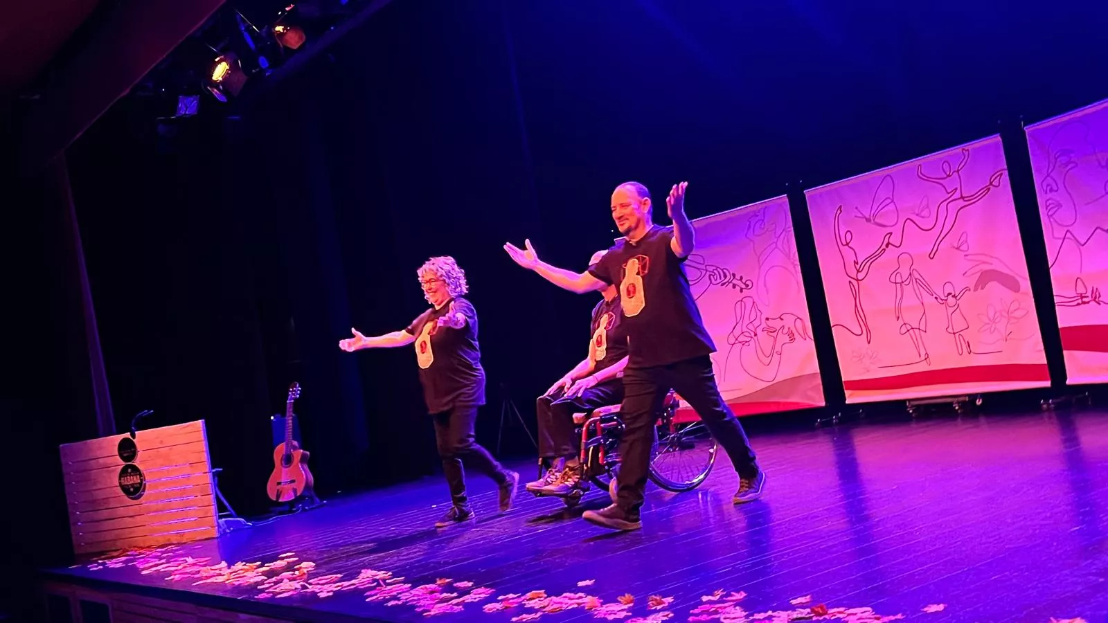 Representación de 'Prismas' de Habana Teatro y Josan Rodríguez. Foto Mercedes Manterola