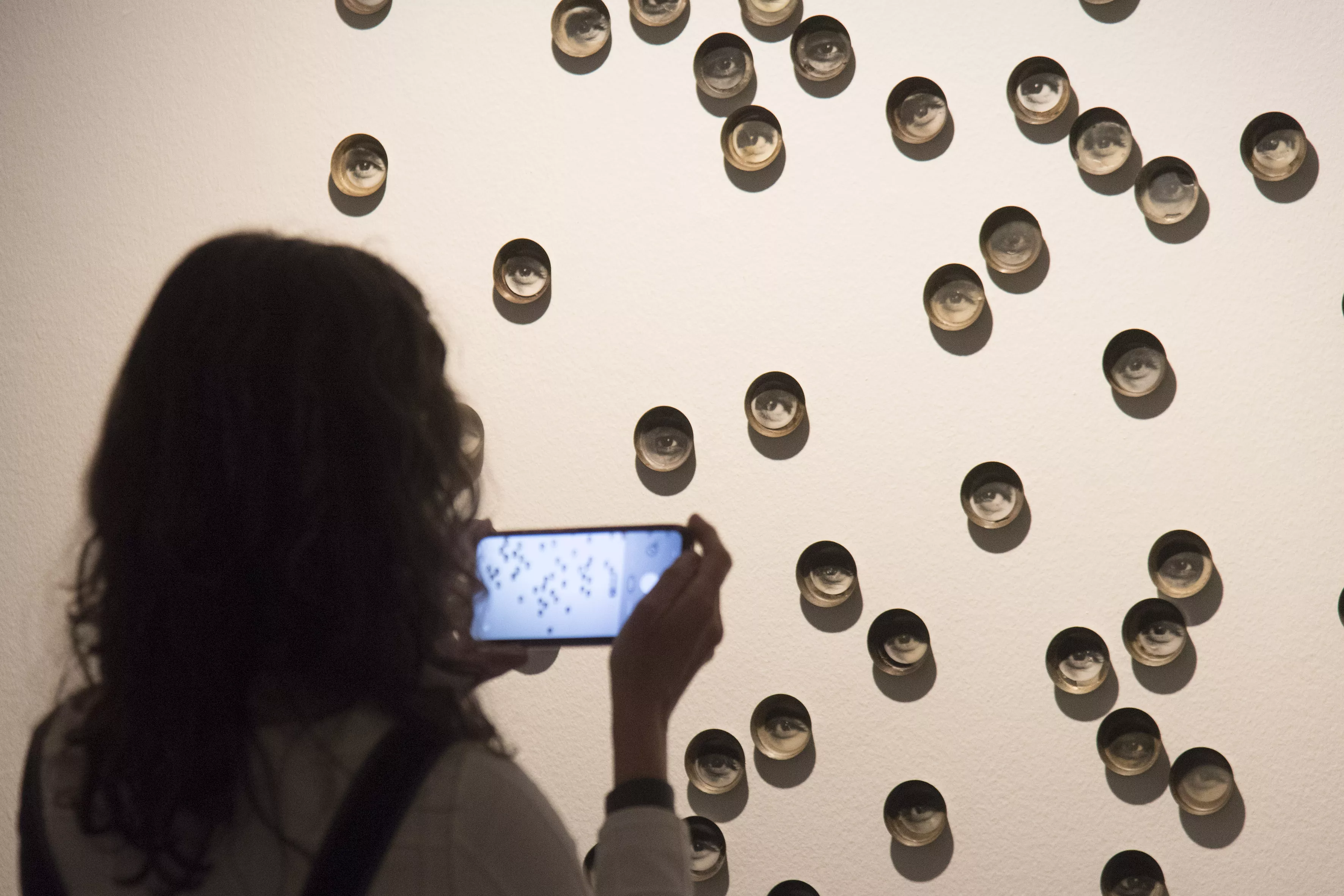 Inauguración de la exposición "Viaje de ida y vuelta" de Carrera Blecua. Foto DPH