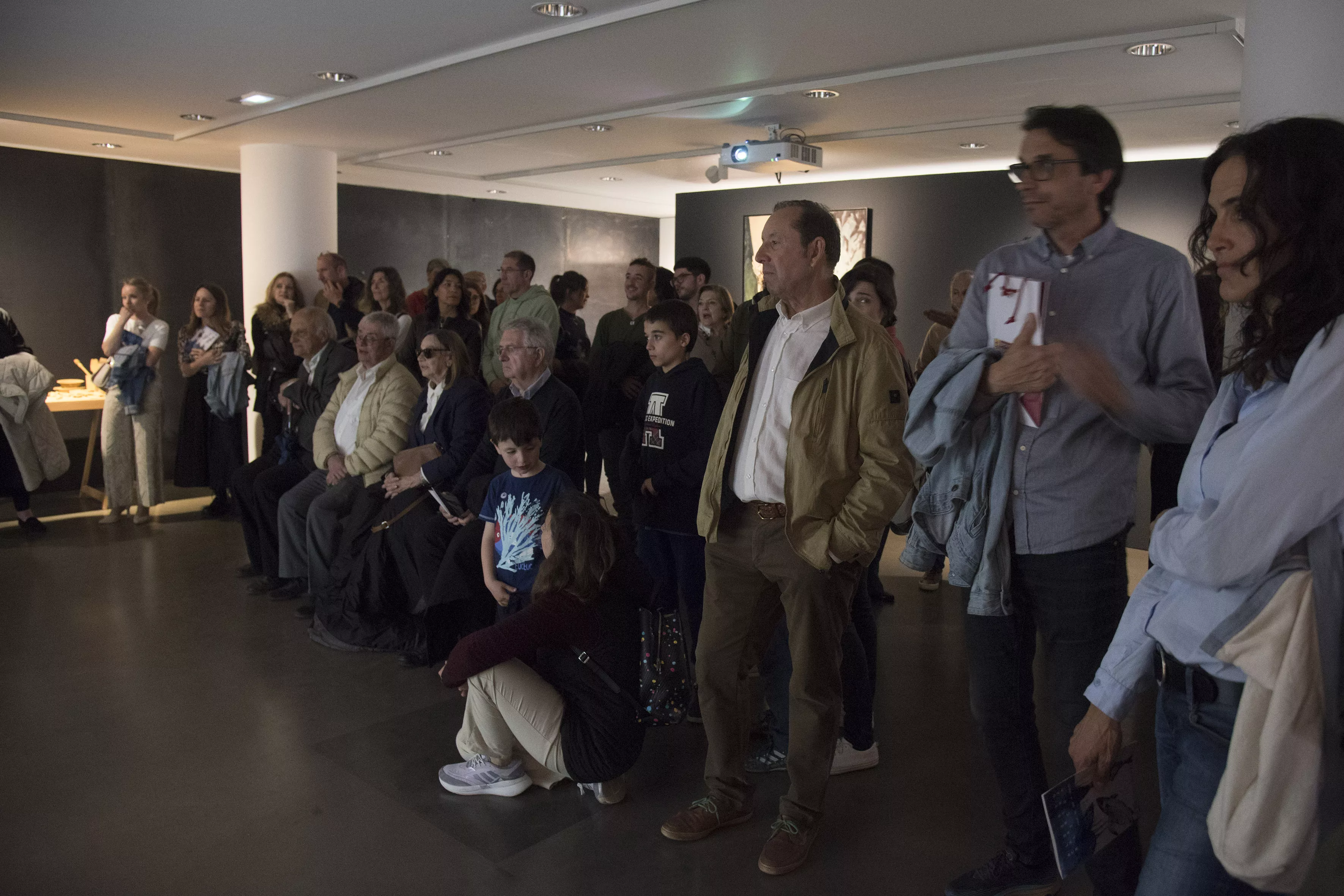 Inauguración de la exposición "Viaje de ida y vuelta" de Carrera Blecua. Foto DPH