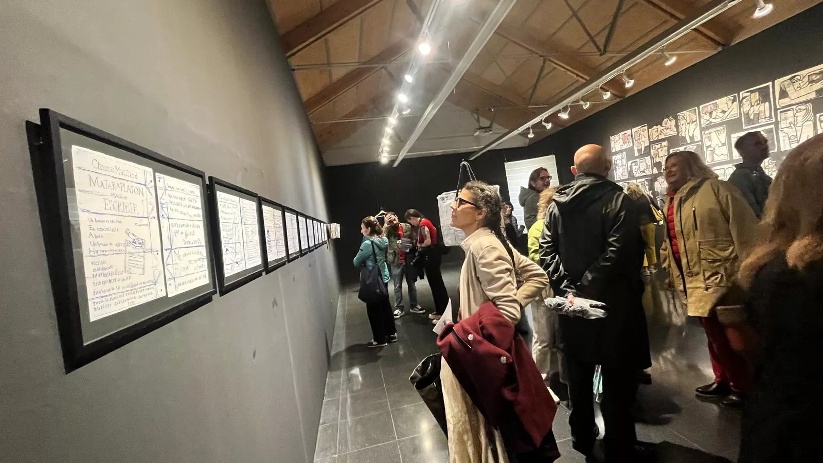  Inauguración de la exposición de Lucía Naval 'Texto encarnado, cuerpo dibujado'. Foto Mercedes Manterola