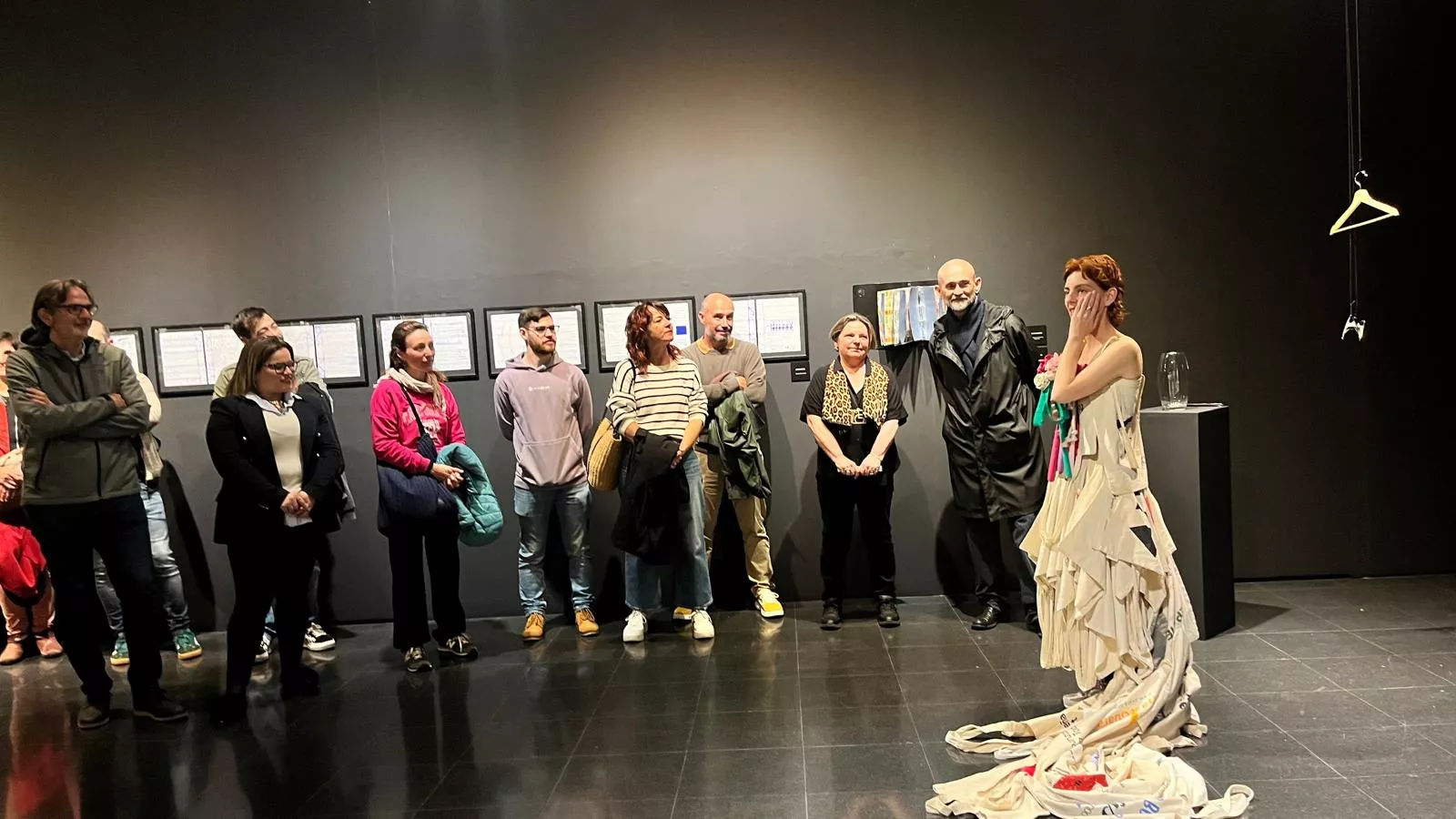  Inauguración de la exposición de Lucía Naval 'Texto encarnado, cuerpo dibujado'. Foto Mercedes Manterola