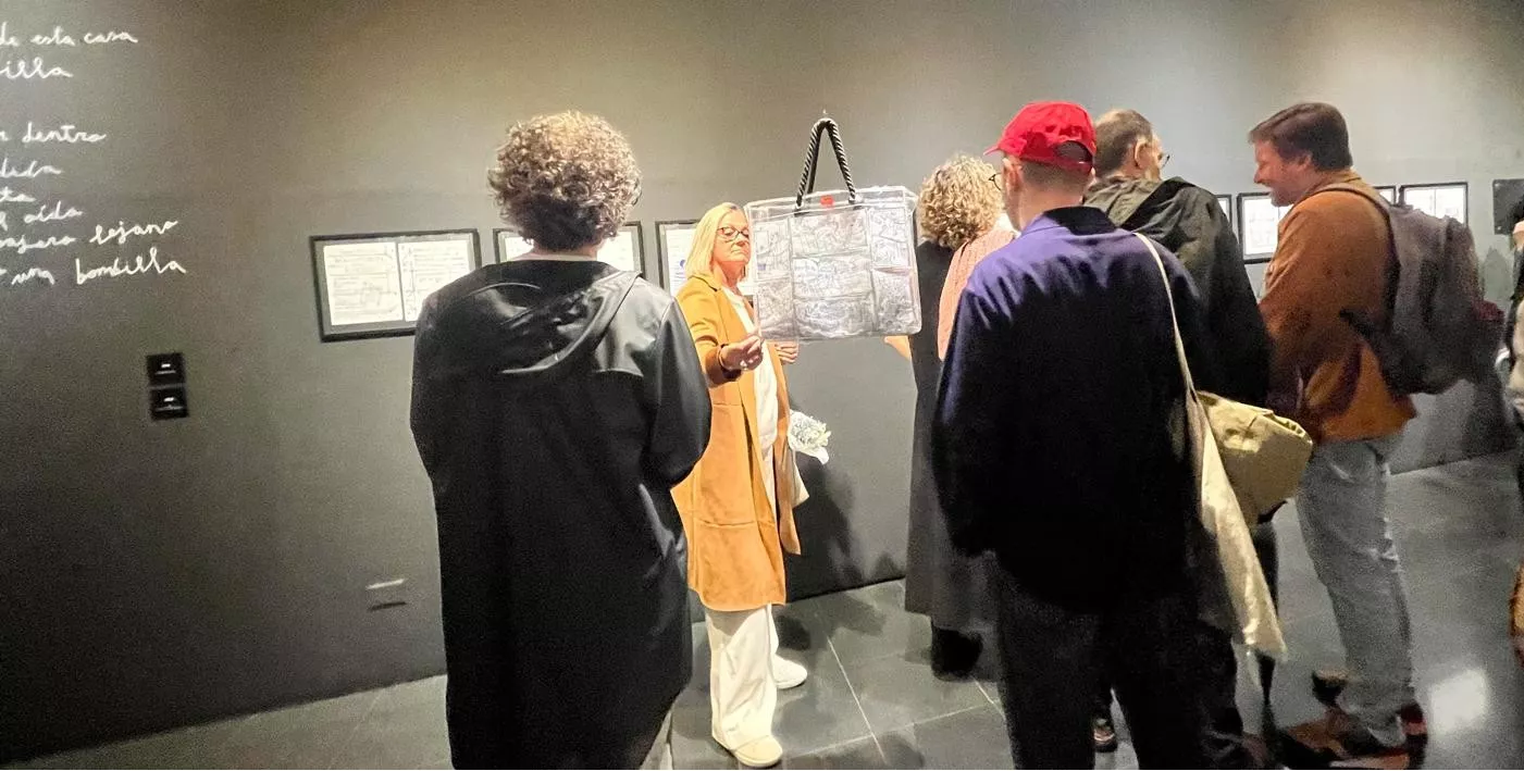  Inauguración de la exposición de Lucía Naval 'Texto encarnado, cuerpo dibujado'. Foto Mercedes Manterola