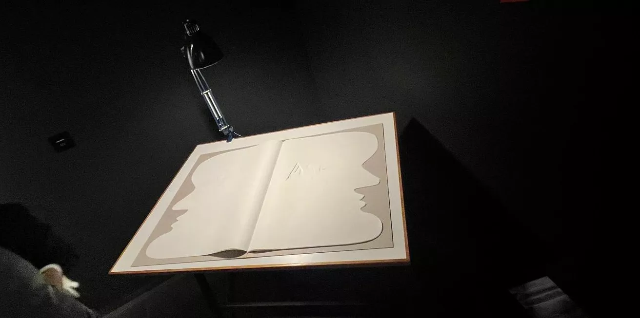  Inauguración de la exposición de Lucía Naval 'Texto encarnado, cuerpo dibujado'. Foto Mercedes Manterola