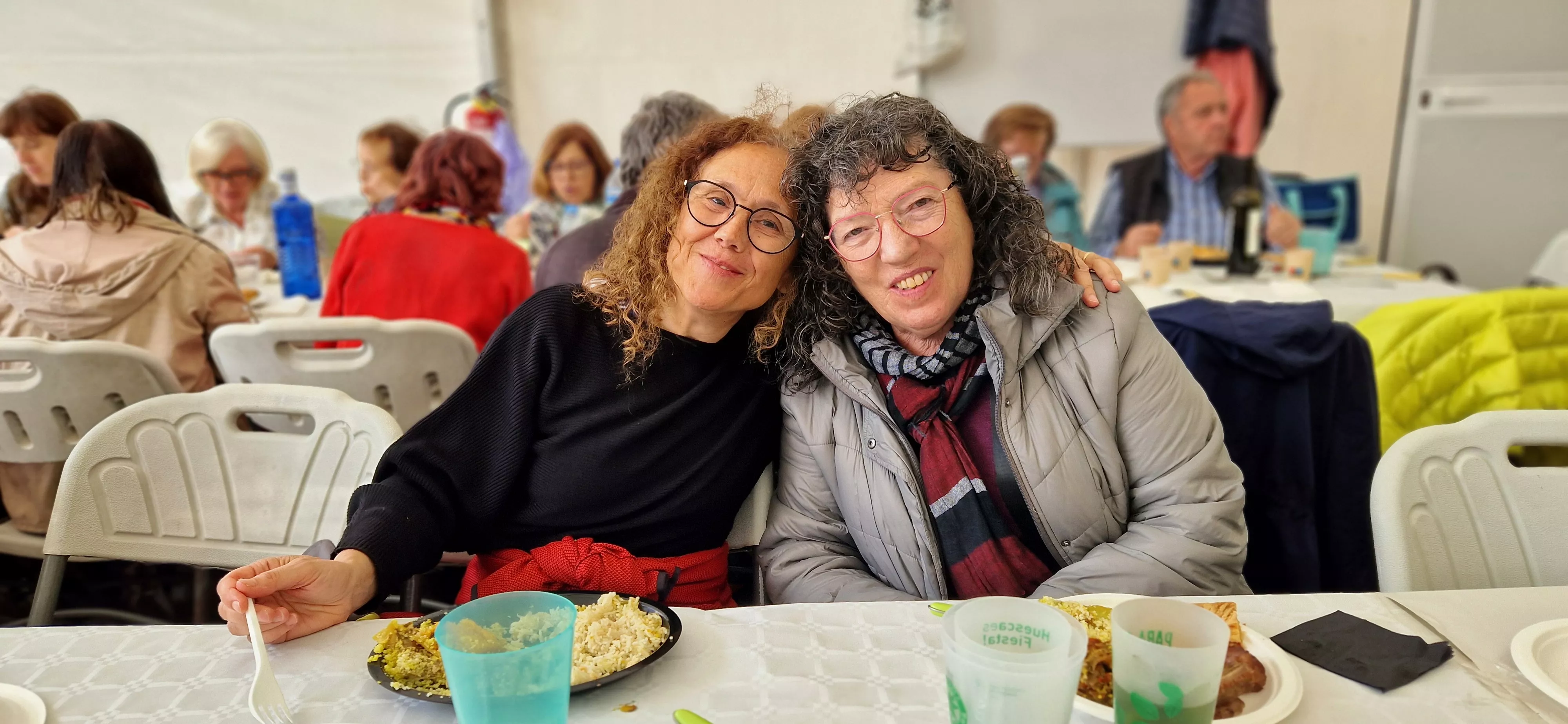 Comida popular en Barriofest. Foto Myriam Martínez250510 135358