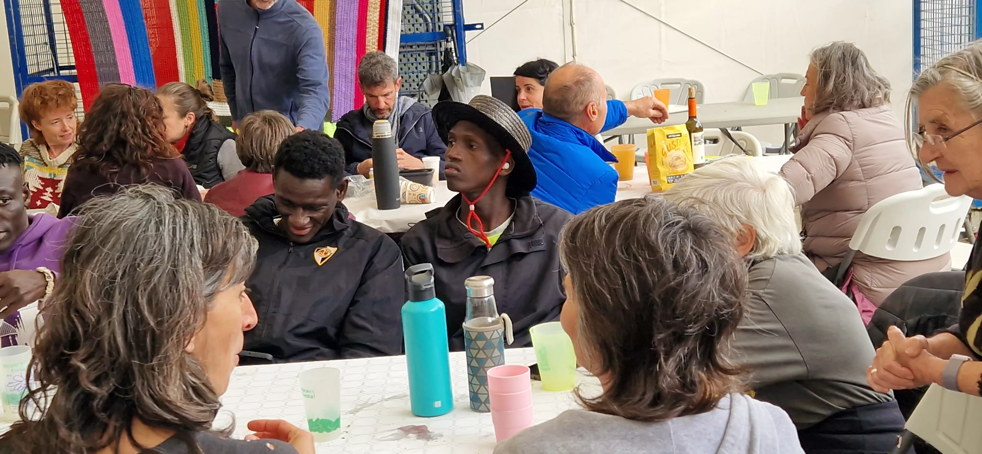 Comida popular en Barriofest. Foto Myriam Martínez250510 135358