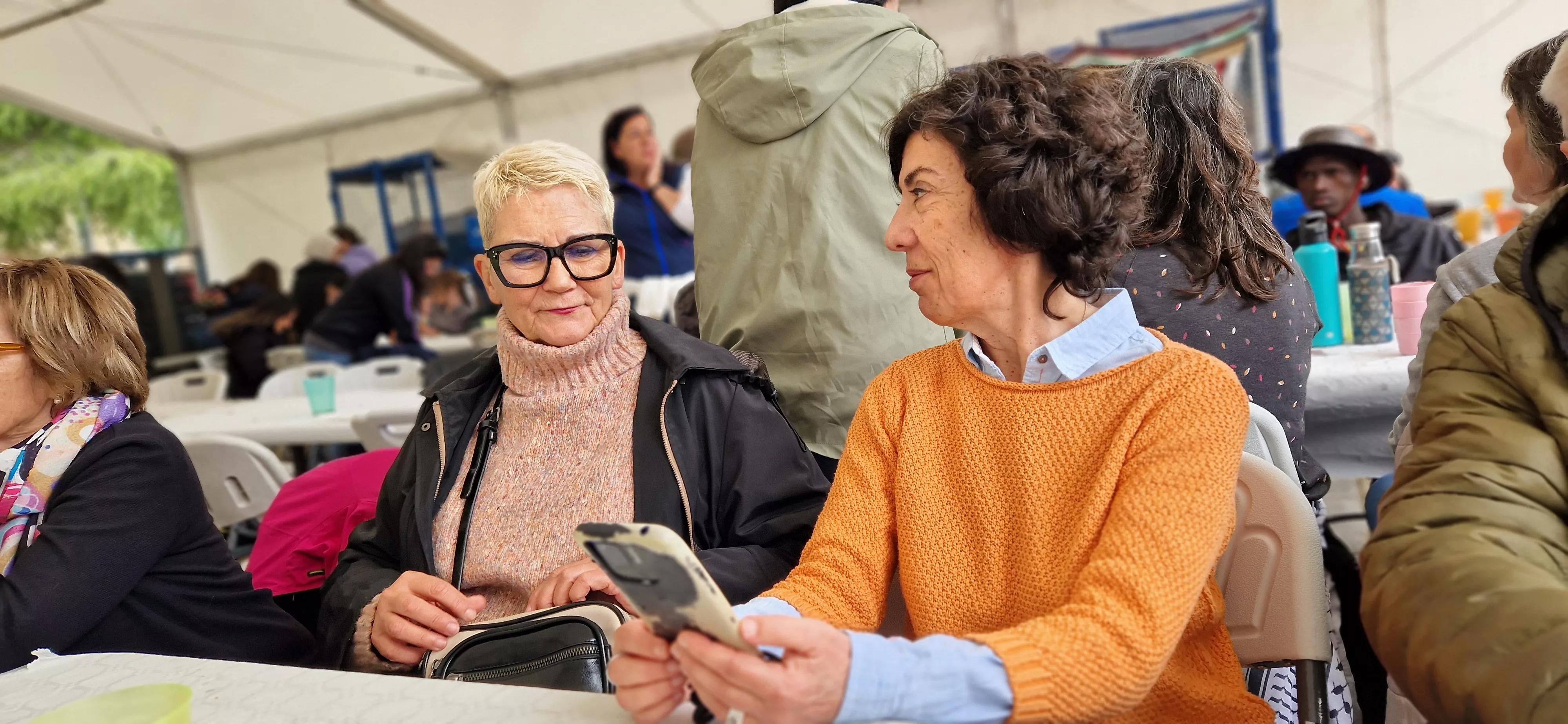 Comida popular en Barriofest. Foto Myriam Martínez250510 135358