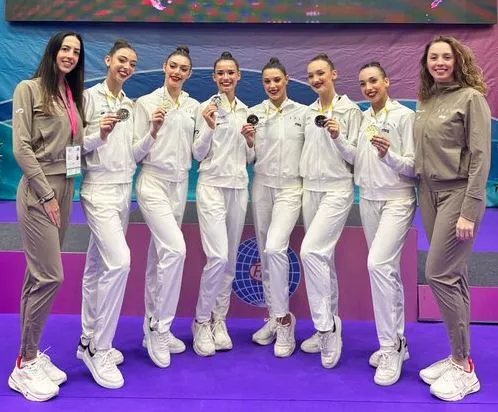 El conjunto español con la medalla de plata en la clasificación general de Portimao.