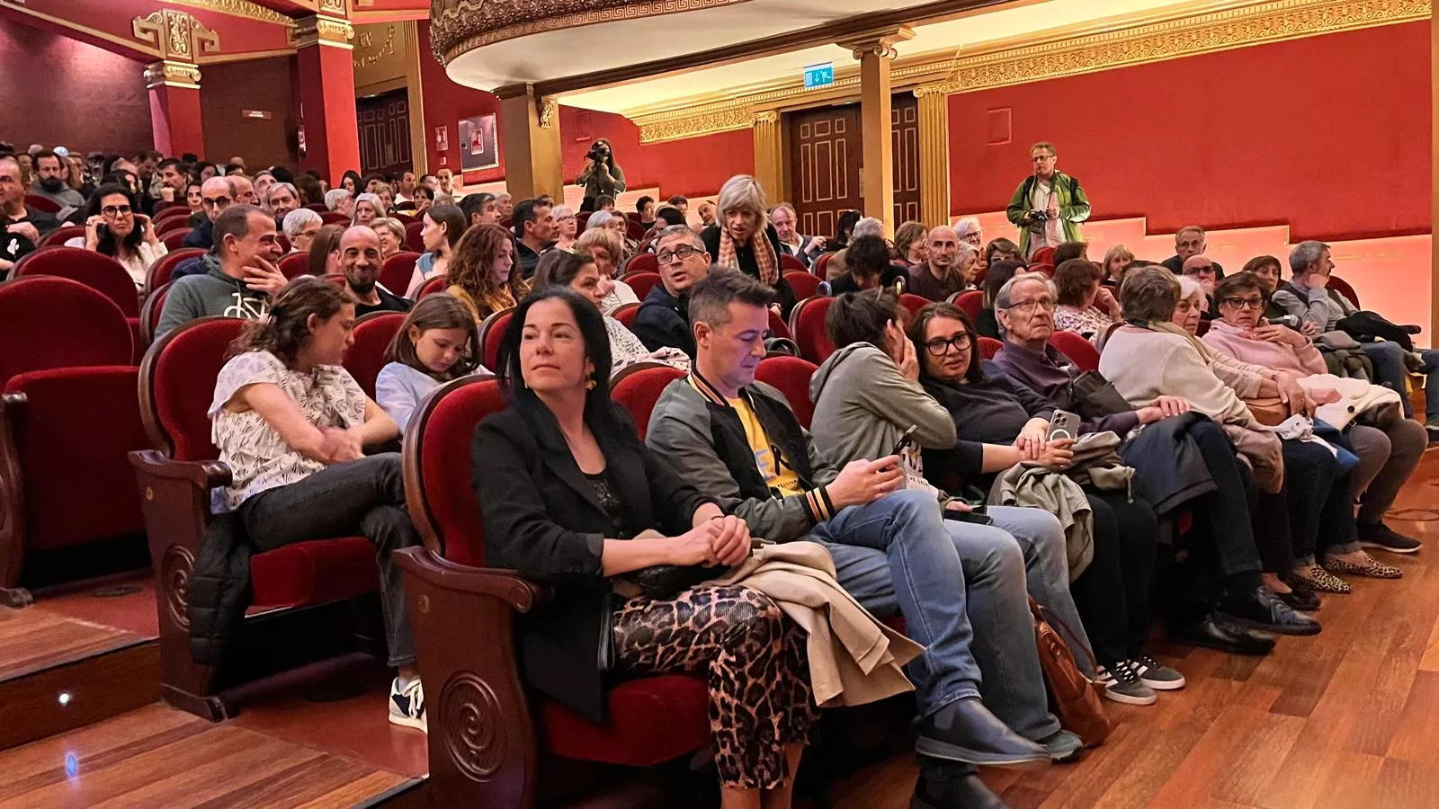 Representación de 'El Viaje' por el Taller de Artes Escénicas Diversario. Foto Mercedes Manterola