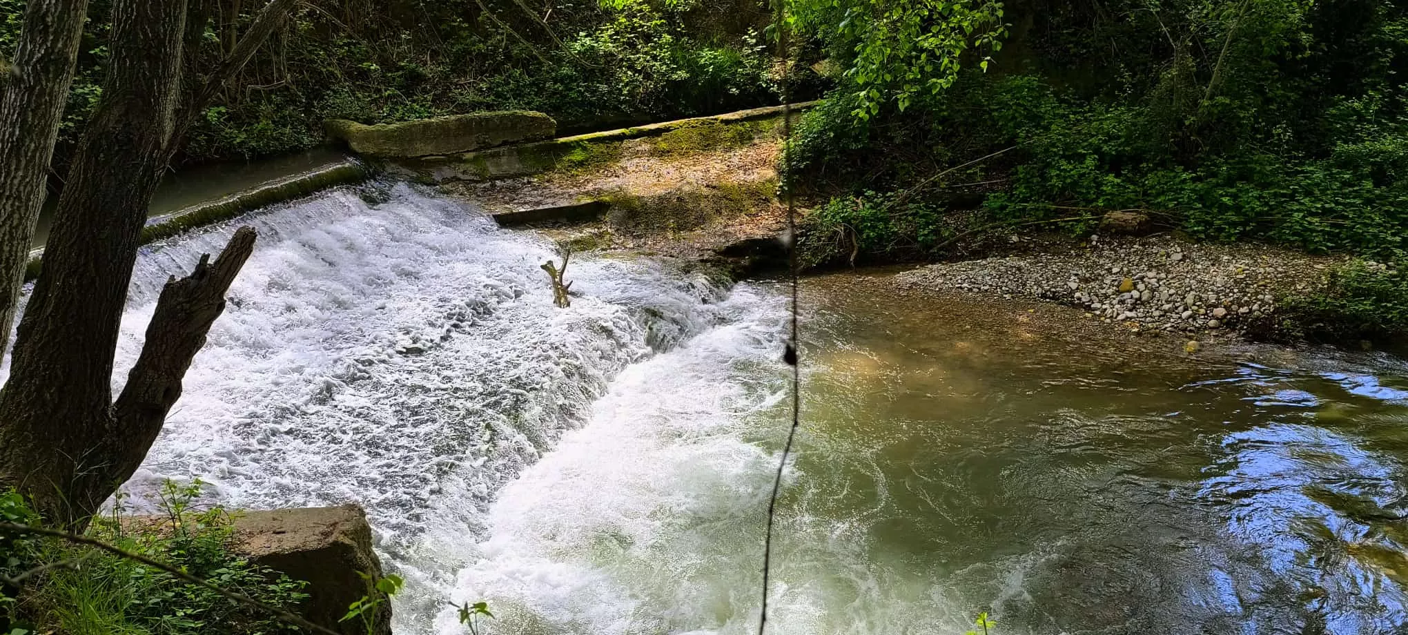 Río Isuela tras el episodio de intensas lluvias en Huesca. Foto Joaquín Santafé