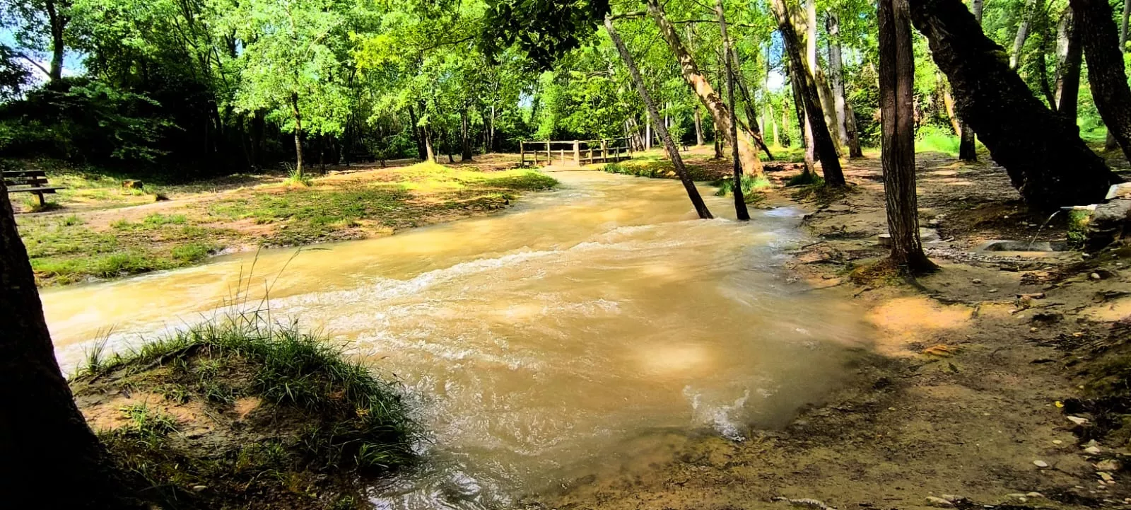 Río Isuela tras el episodio de intensas lluvias en Huesca. Foto Joaquín Santafé