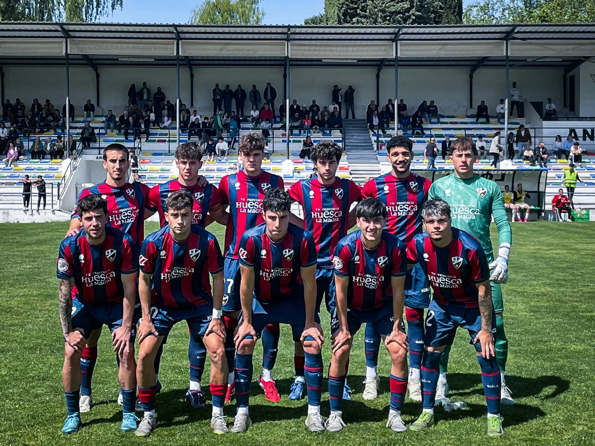 Once del Huesca B en su visita a Andorra.