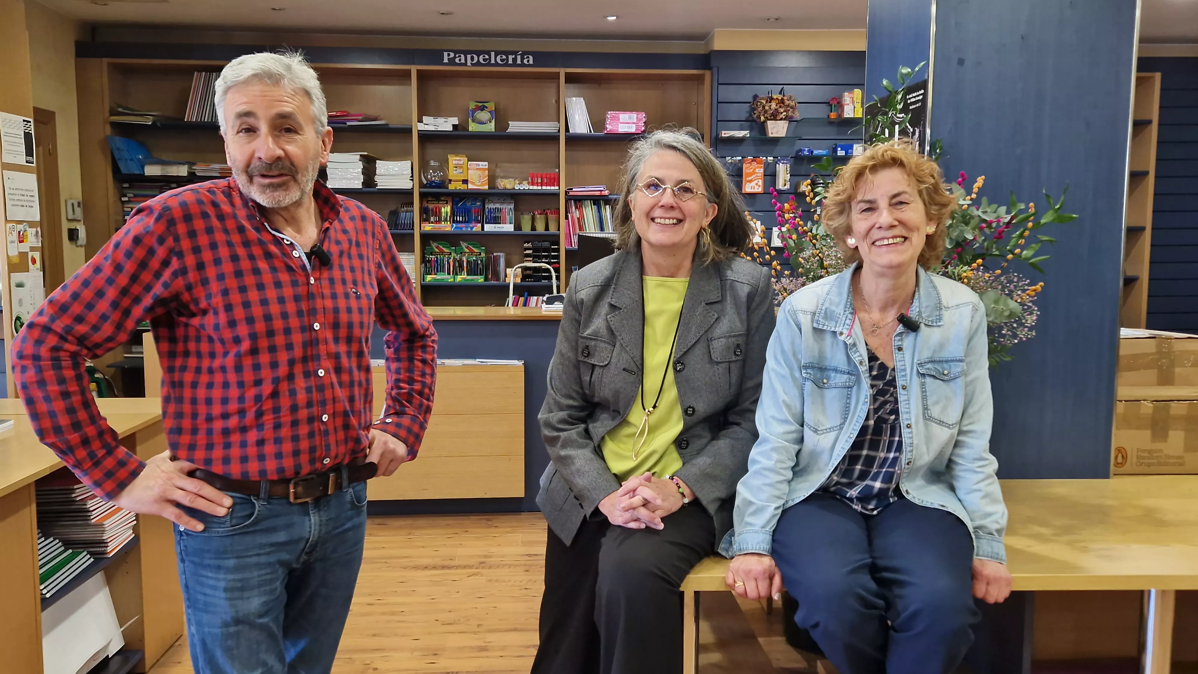Jesús Buil, Ana Martínez y Ludi Escartín, en Másdelibros. Foto Myriam Martínez