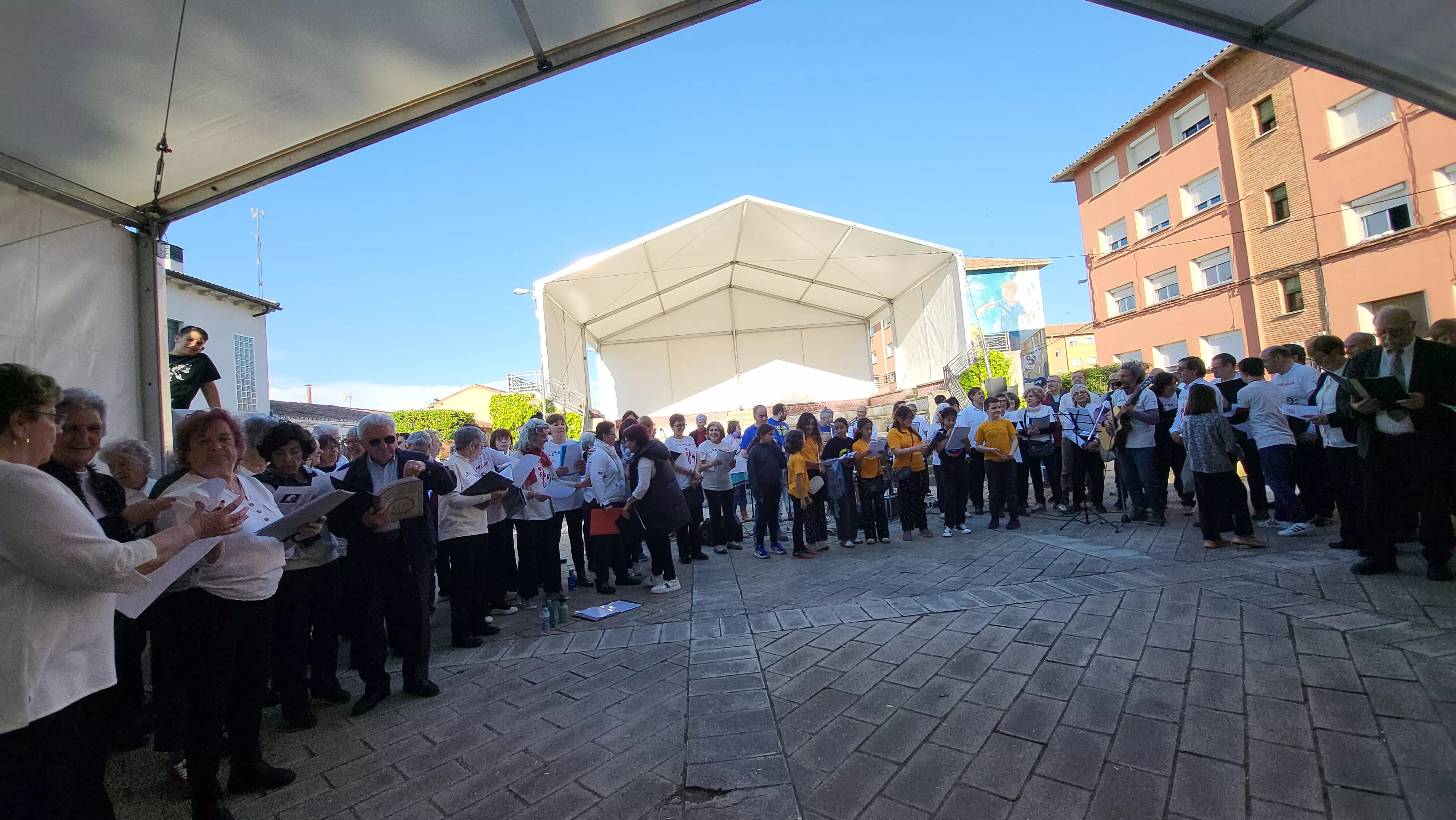 Clausura de Barriofest 2025. Foto Mercedes Manterola