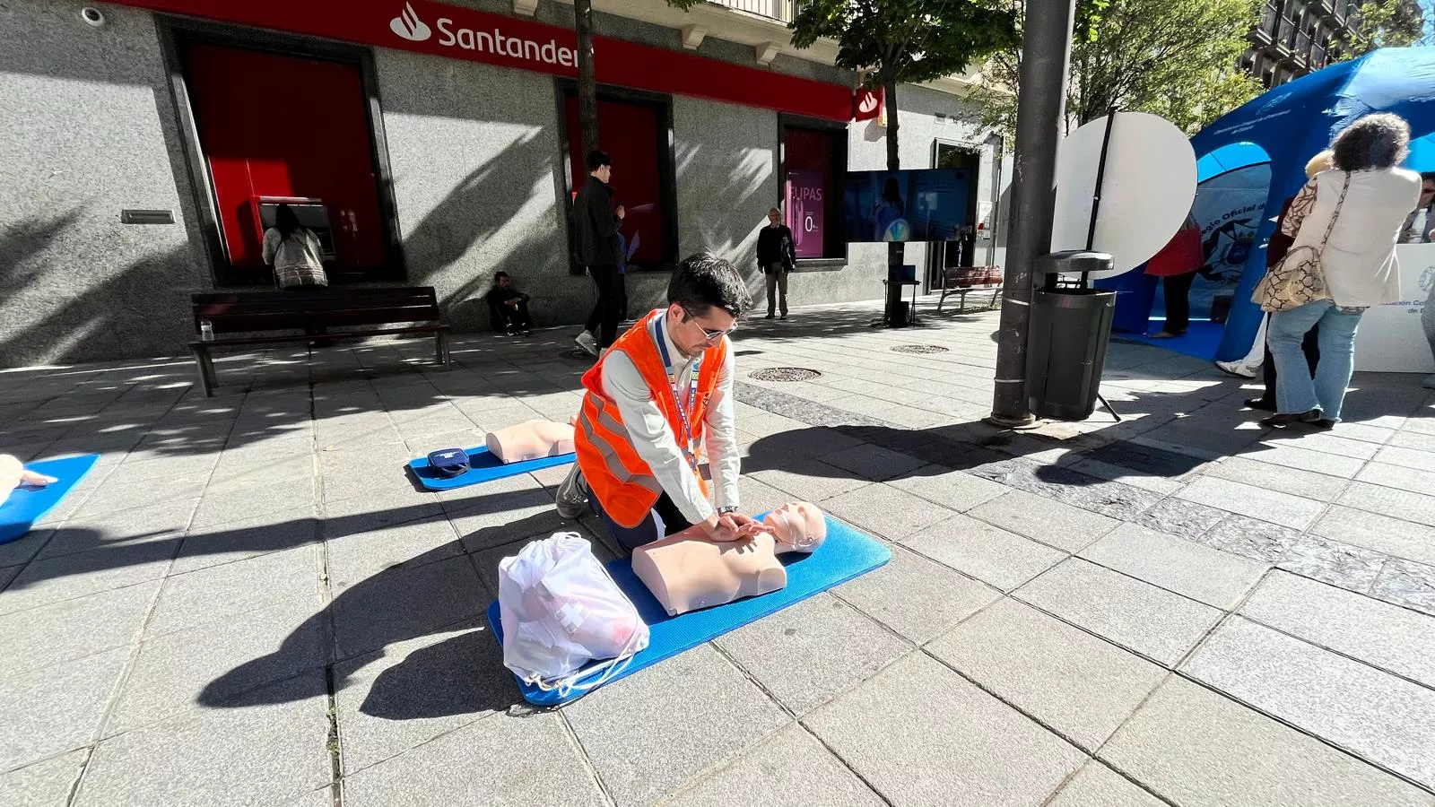 Cruz Roja Huesca enseñará en esta jornada a realizar una RCP, entre otras prácticas.
