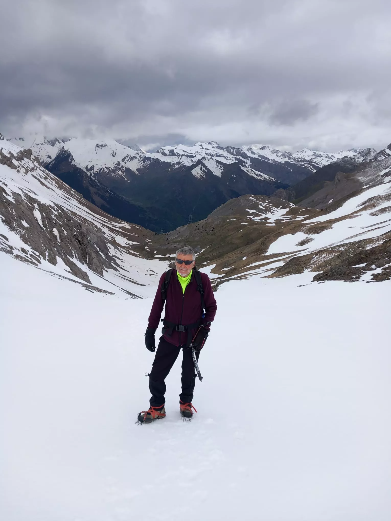 Jesús Vallés en la vertiende francesa de Ordesa