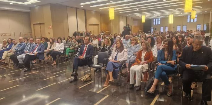 Huesca cuenta con 1.590 enfermeras colegiadas . Acto celebrado en Zaragoza en el Día de la Enfermería.