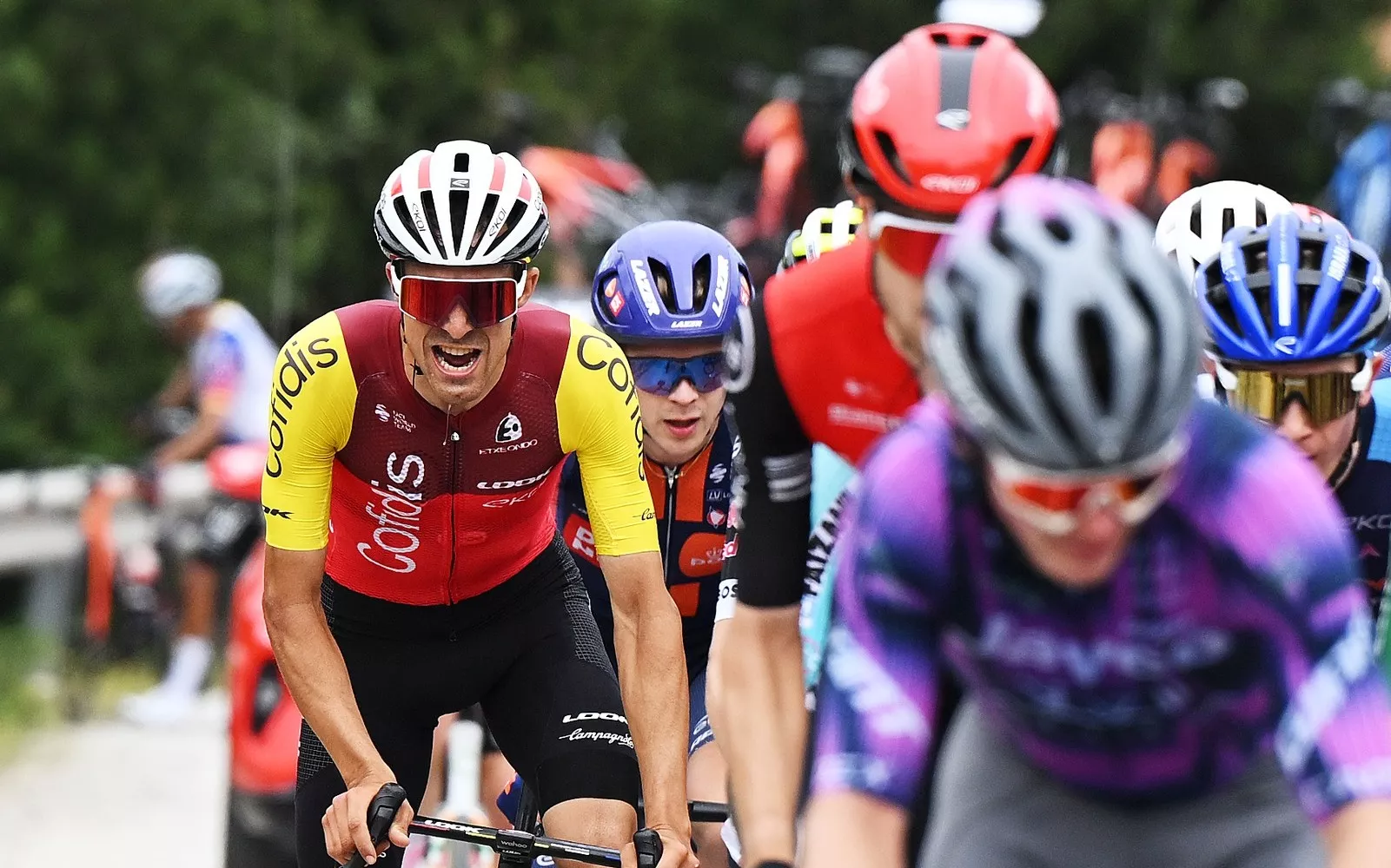 Sergio Samitier durante la carrera. Giro de Italia: Van Uden gana en suelo italiano.