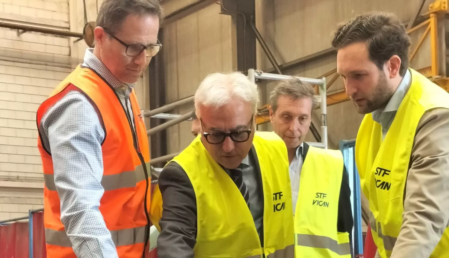 Javier Rincón visita en Monzón STF Filters, referente internacional en tratamiento de agua. Javier Rincón visita en Monzón STF Filters, referente internacional en tratamiento de agua.
