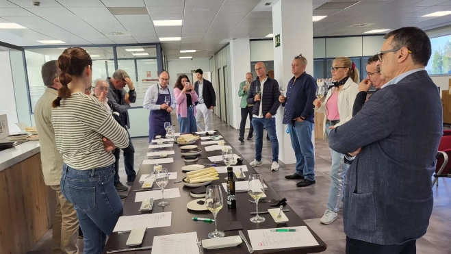Cata de espárragos en la presentación de las Jornadas de la Verdura de Huesca Cata de espárragos en la presentación de las Jornadas de la Verdura de Huesca