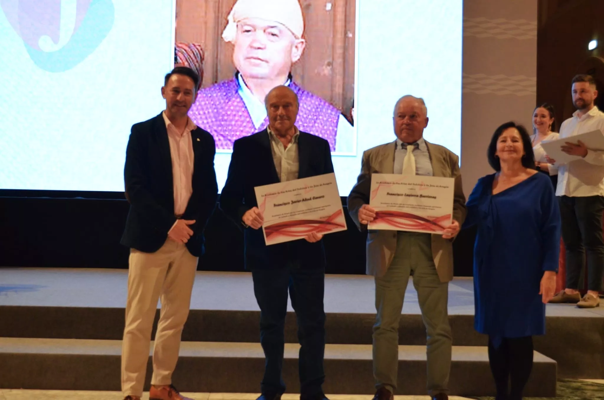 Académicos de Honor de la Jota Aragonesa, de Huesca.