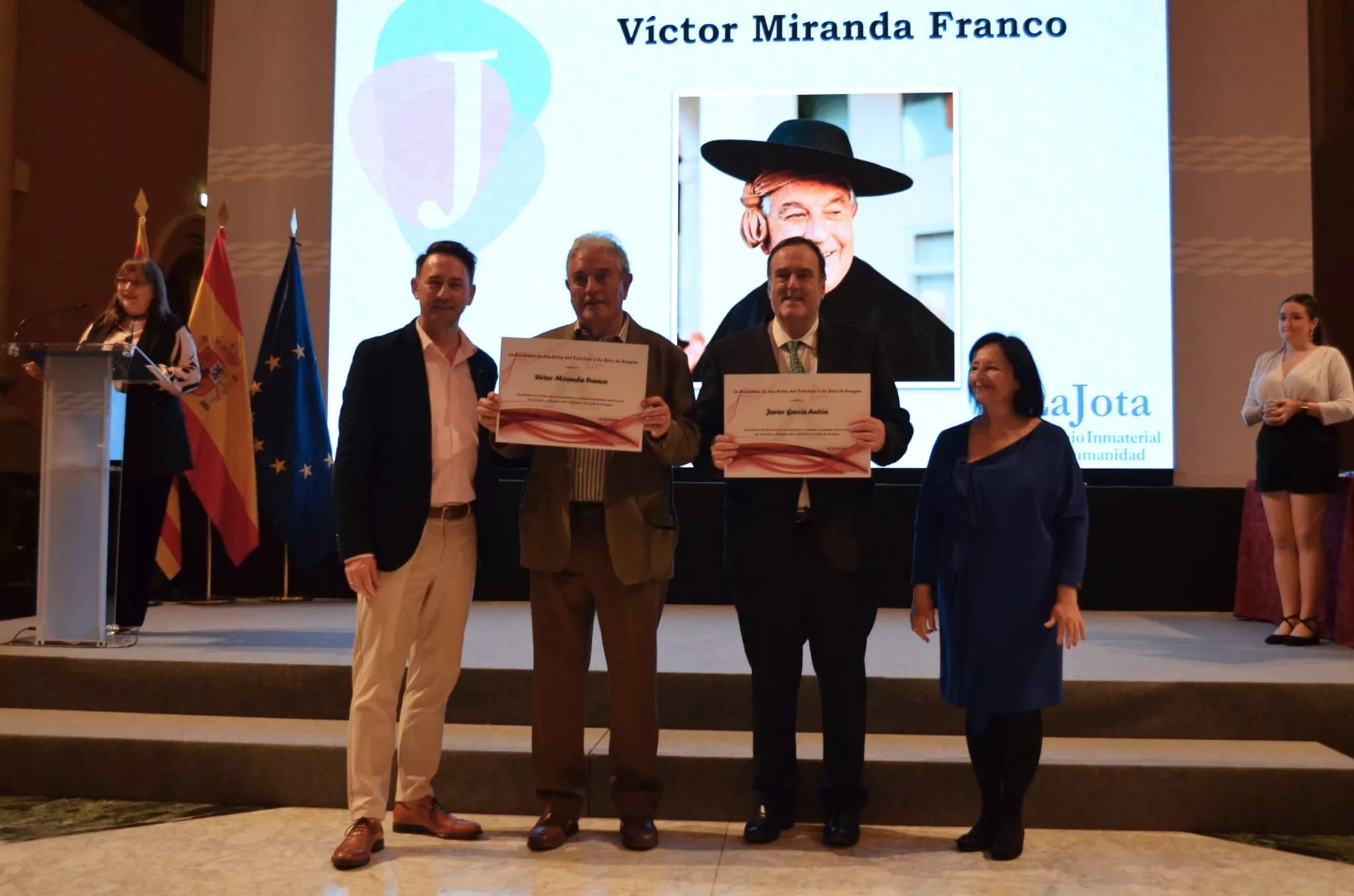 Académicos de Honor de la Jota Aragonesa, de Huesca. Foto David Sánchez Espolio