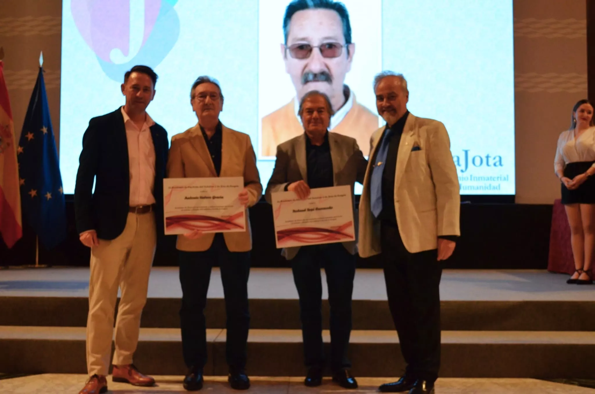 Académicos de Honor de la Jota Aragonesa, de Huesca. Foto David Sánchez Espolio