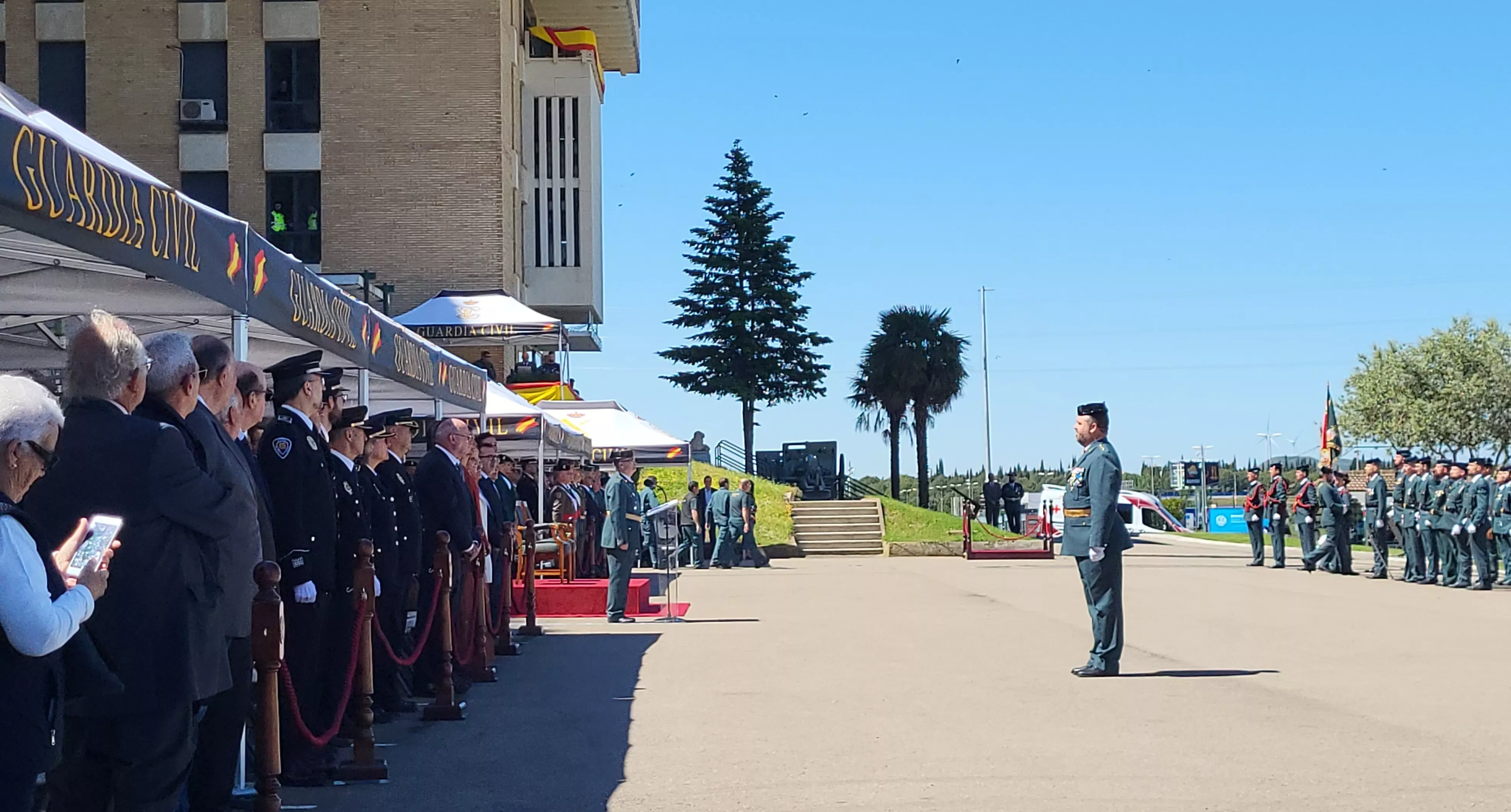 Celebración del 181 aniversario de la Guardia Civil en la Comandancia de Huesca. Foto Mercedes Manterola