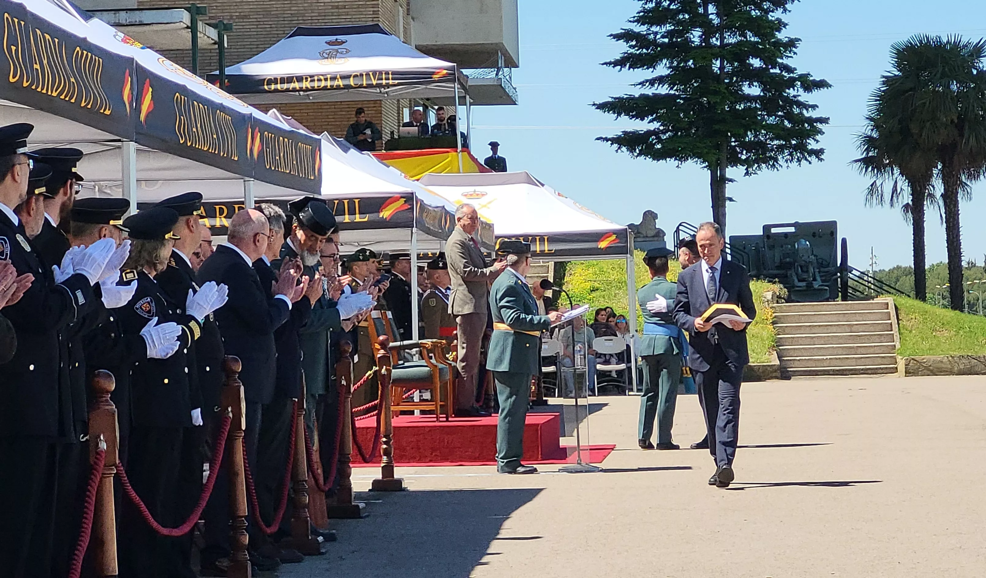 Celebración del 181 aniversario de la Guardia Civil en la Comandancia de Huesca. Foto Mercedes Manterola