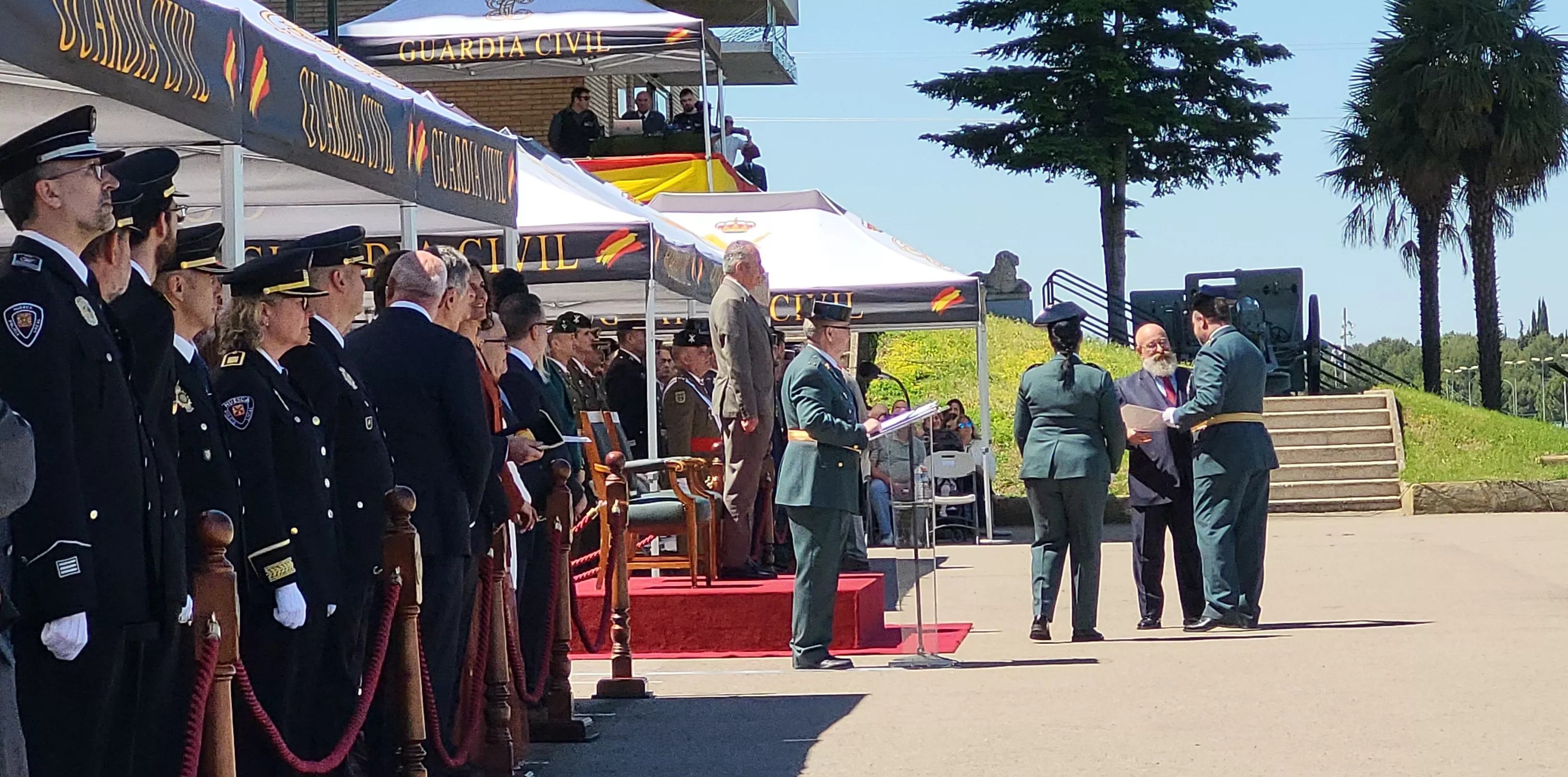 Celebración del 181 aniversario de la Guardia Civil en la Comandancia de Huesca. Foto Mercedes Manterola
