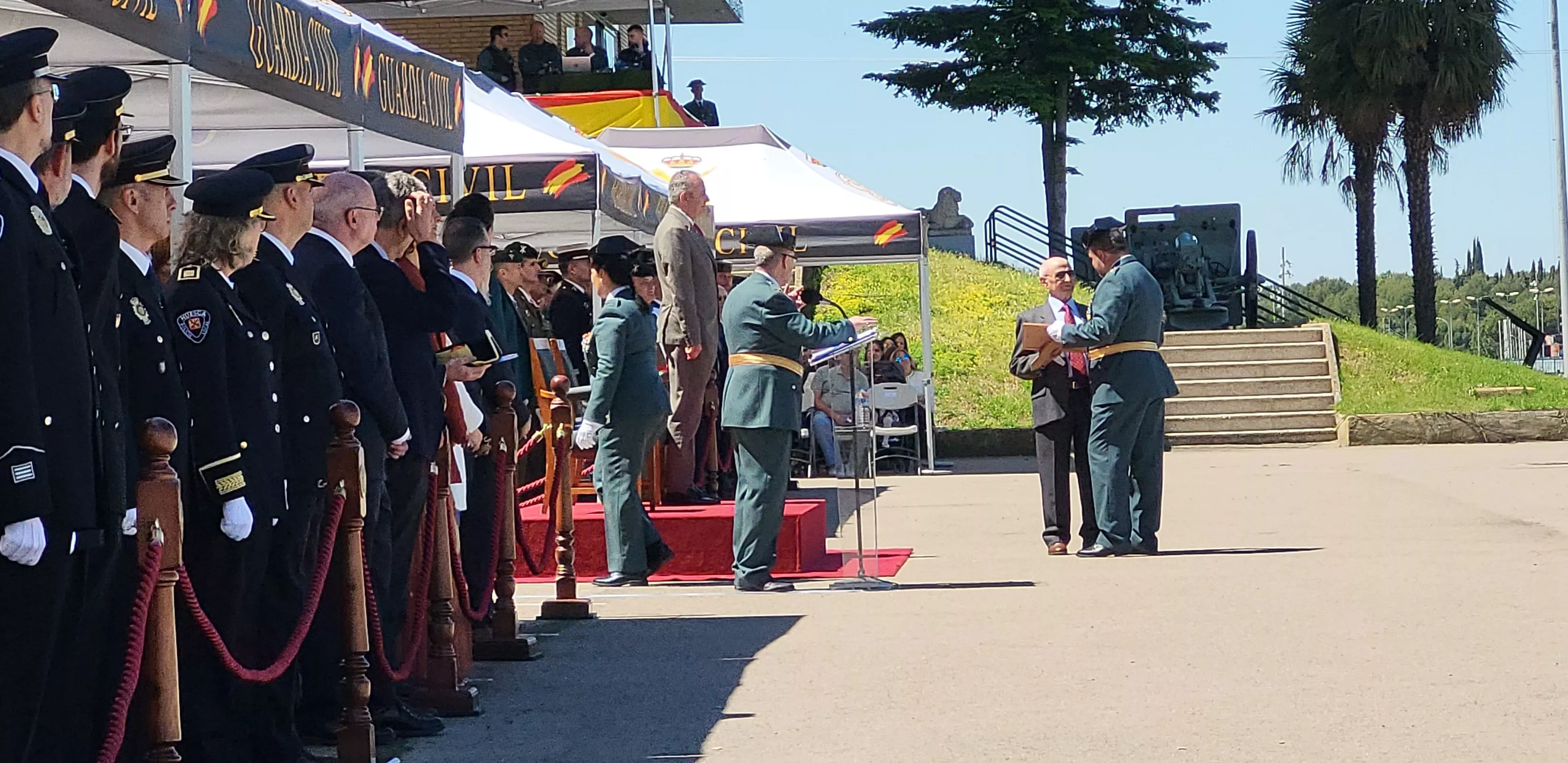 Celebración del 181 aniversario de la Guardia Civil en la Comandancia de Huesca. Foto Mercedes Manterola
