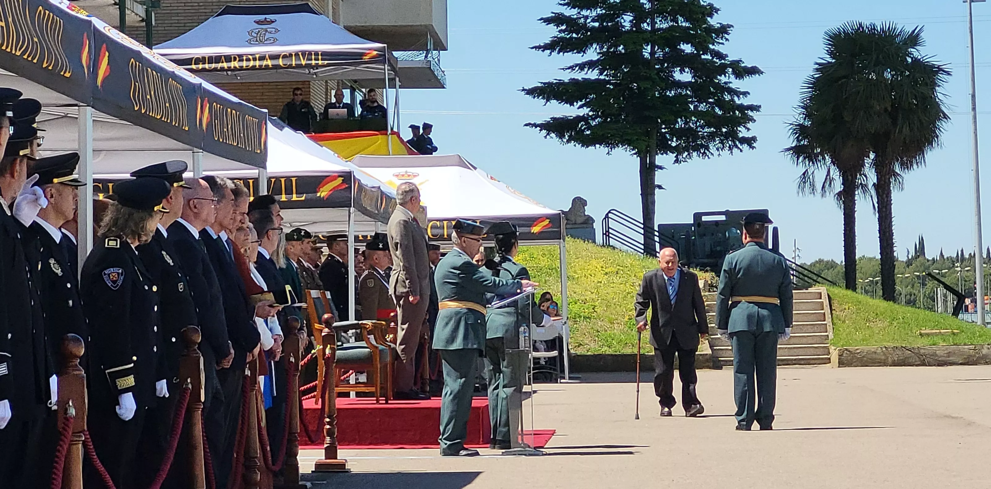 Celebración del 181 aniversario de la Guardia Civil en la Comandancia de Huesca. Foto Mercedes Manterola