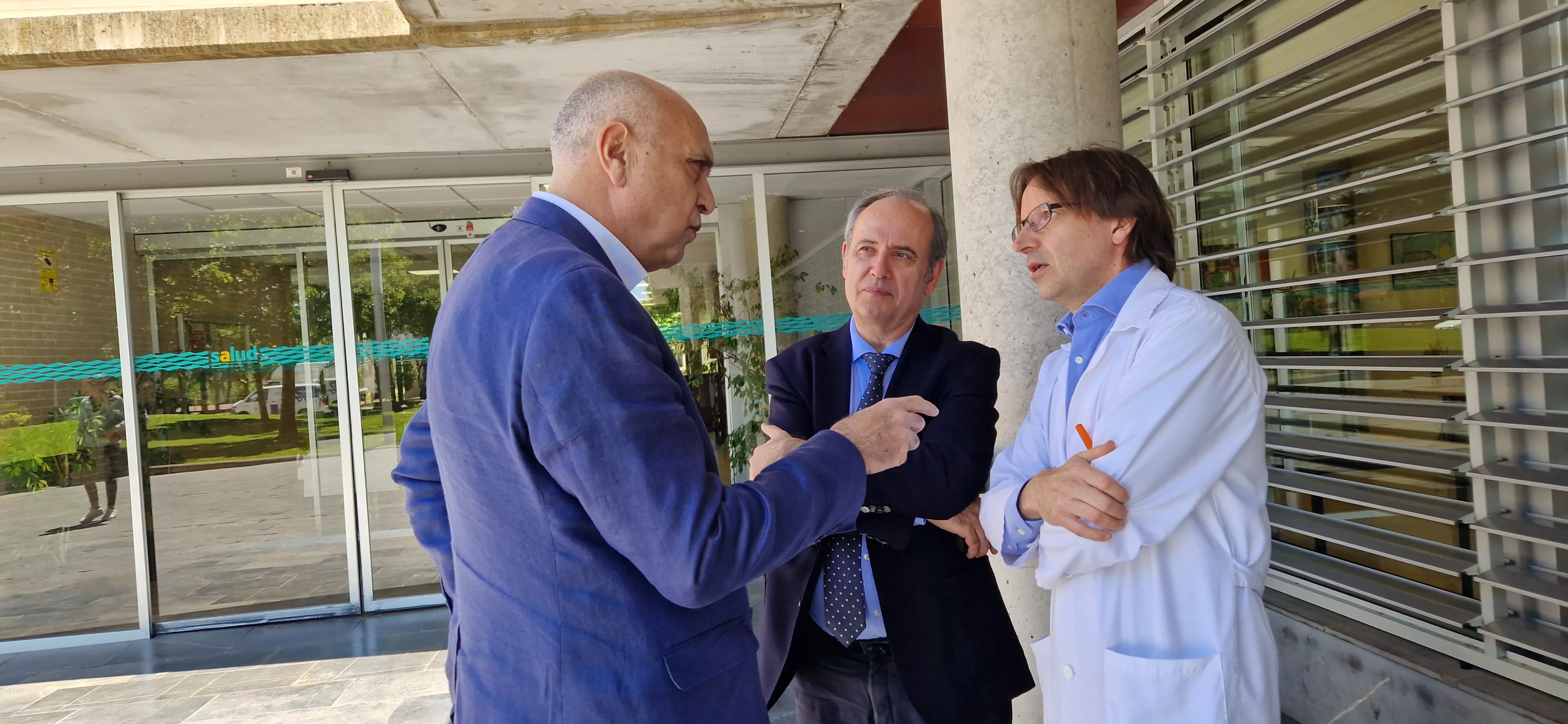 Visita a la unidad de psicogeriatría para mayores con trastornos mentales graves. Foto Myriam Martínez