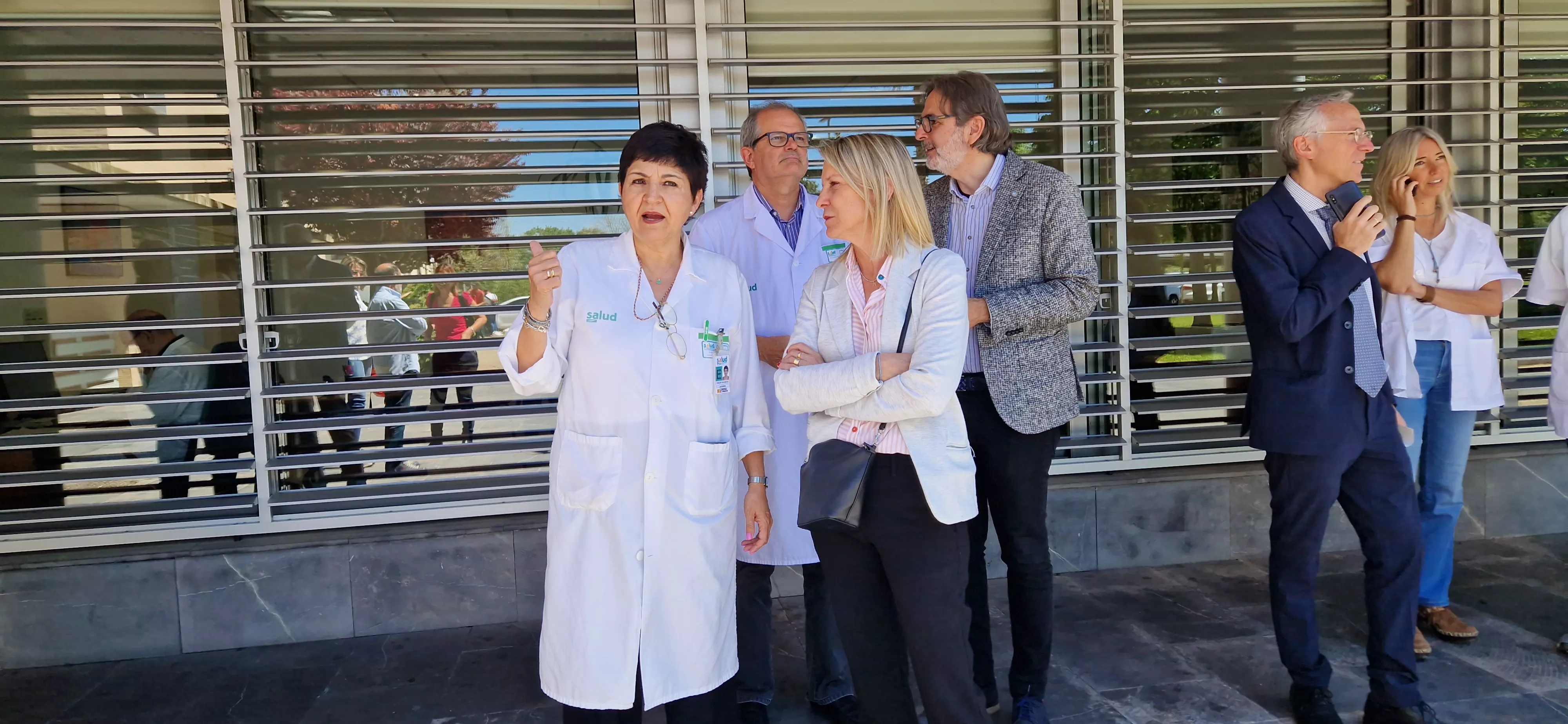 Visita a la unidad de psicogeriatría para mayores con trastornos mentales graves. Foto Myriam Martínez