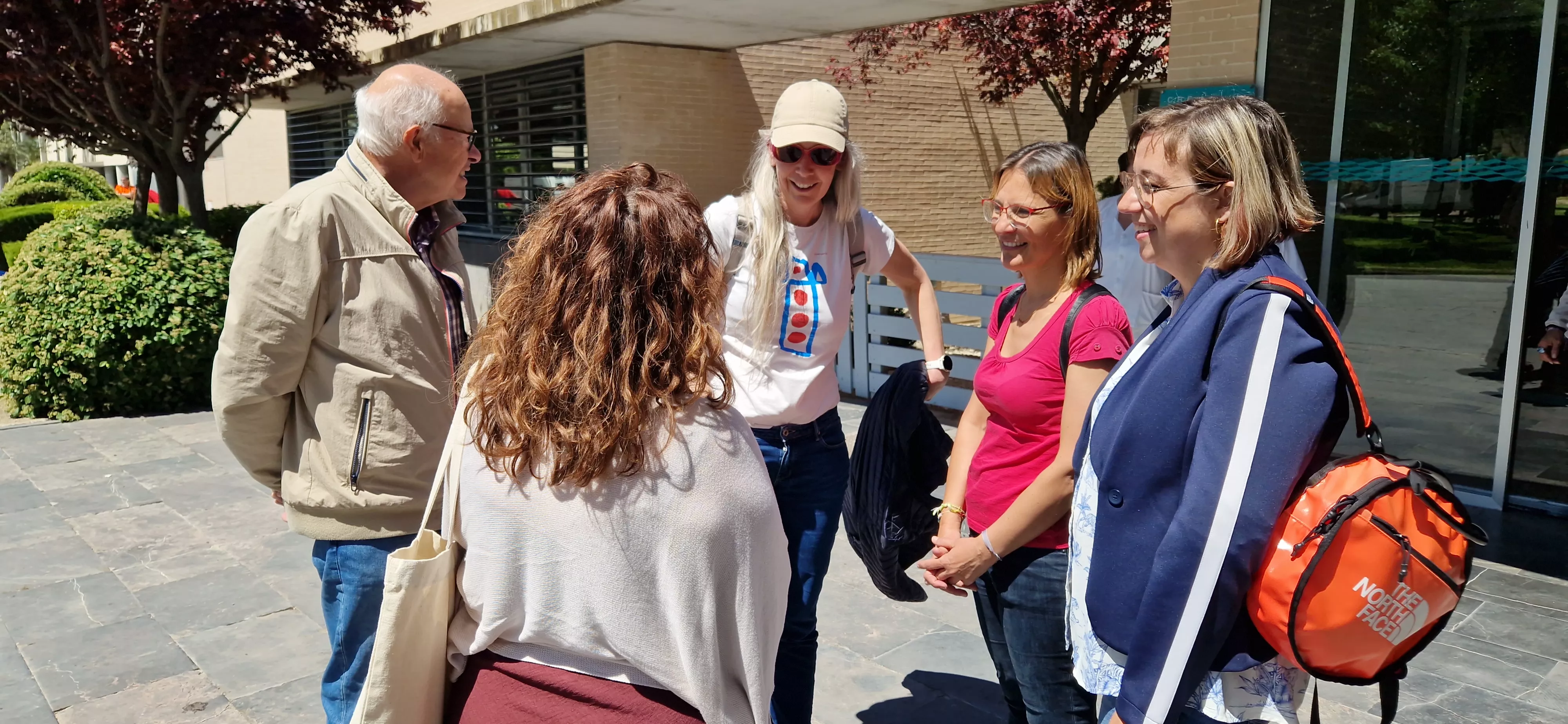 Visita a la unidad de psicogeriatría para mayores con trastornos mentales graves. Foto Myriam Martínez