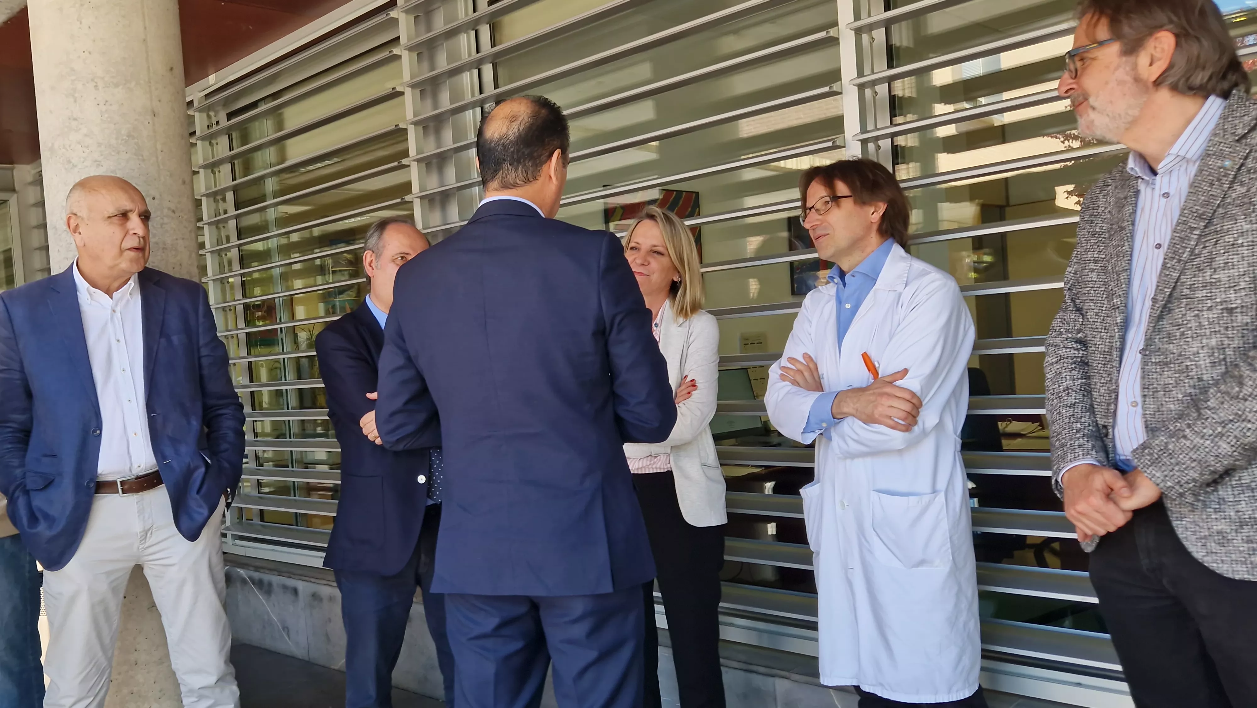 Visita a la unidad de psicogeriatría para mayores con trastornos mentales graves. Foto Myriam Martínez